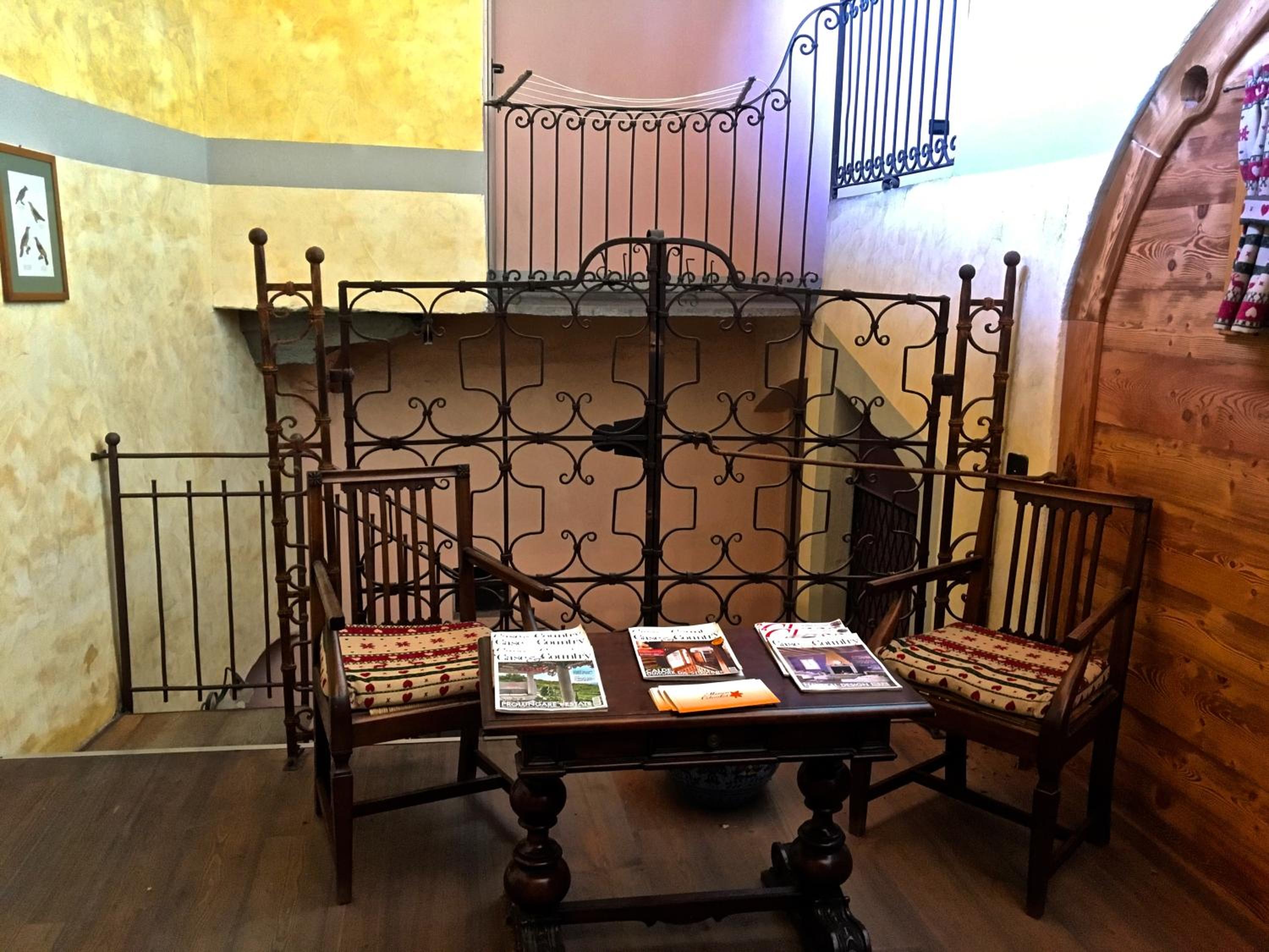 Hotel Maison Colombot - Image 1