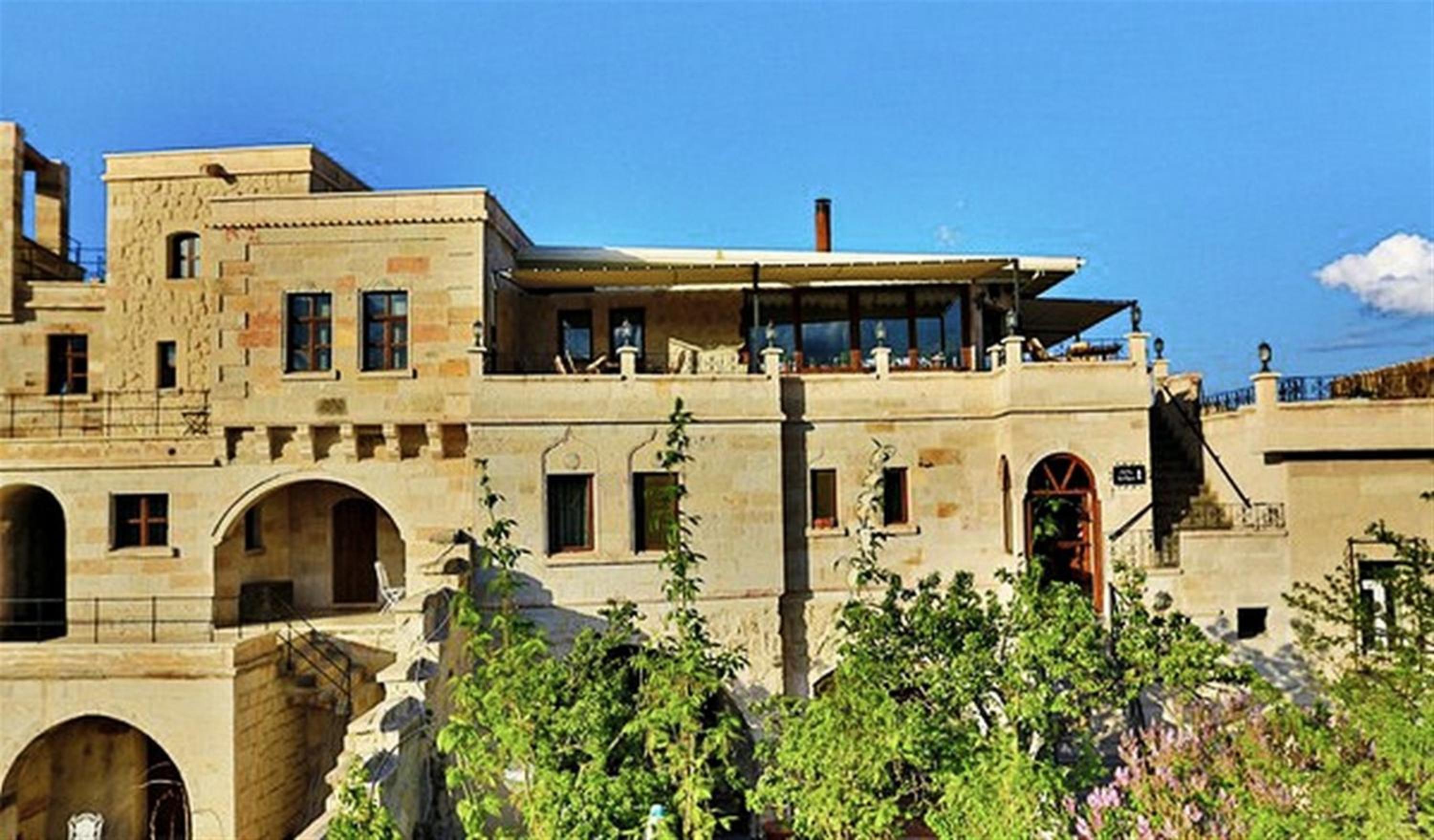 Elysee Cave House - Image 5
