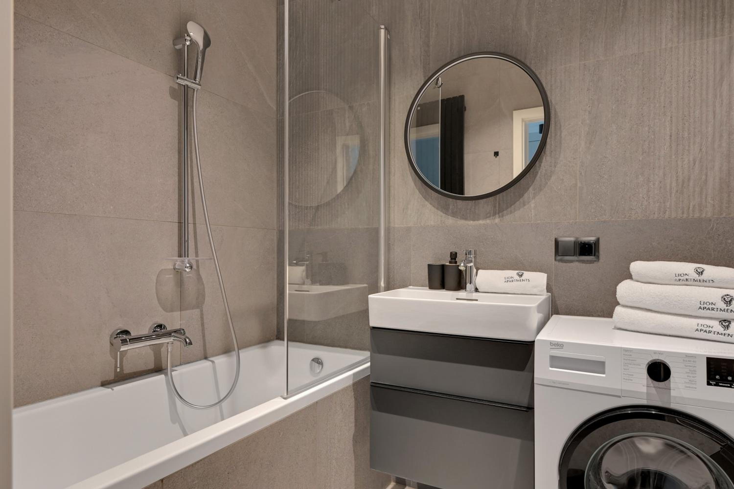 Scala City Center Premium Studios by Lion Apartments