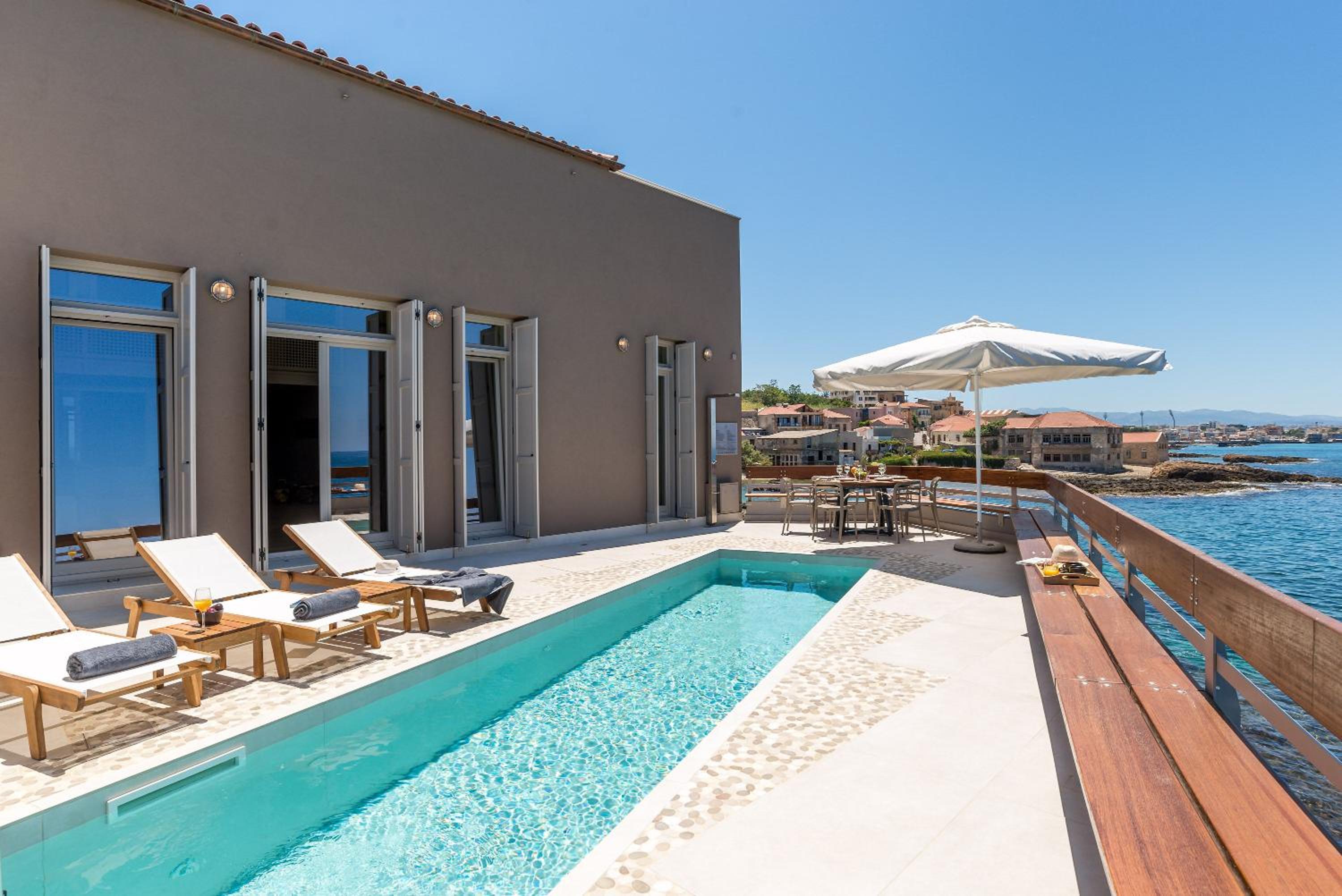 Kormoranos-Hydrobates Waterfront Villa