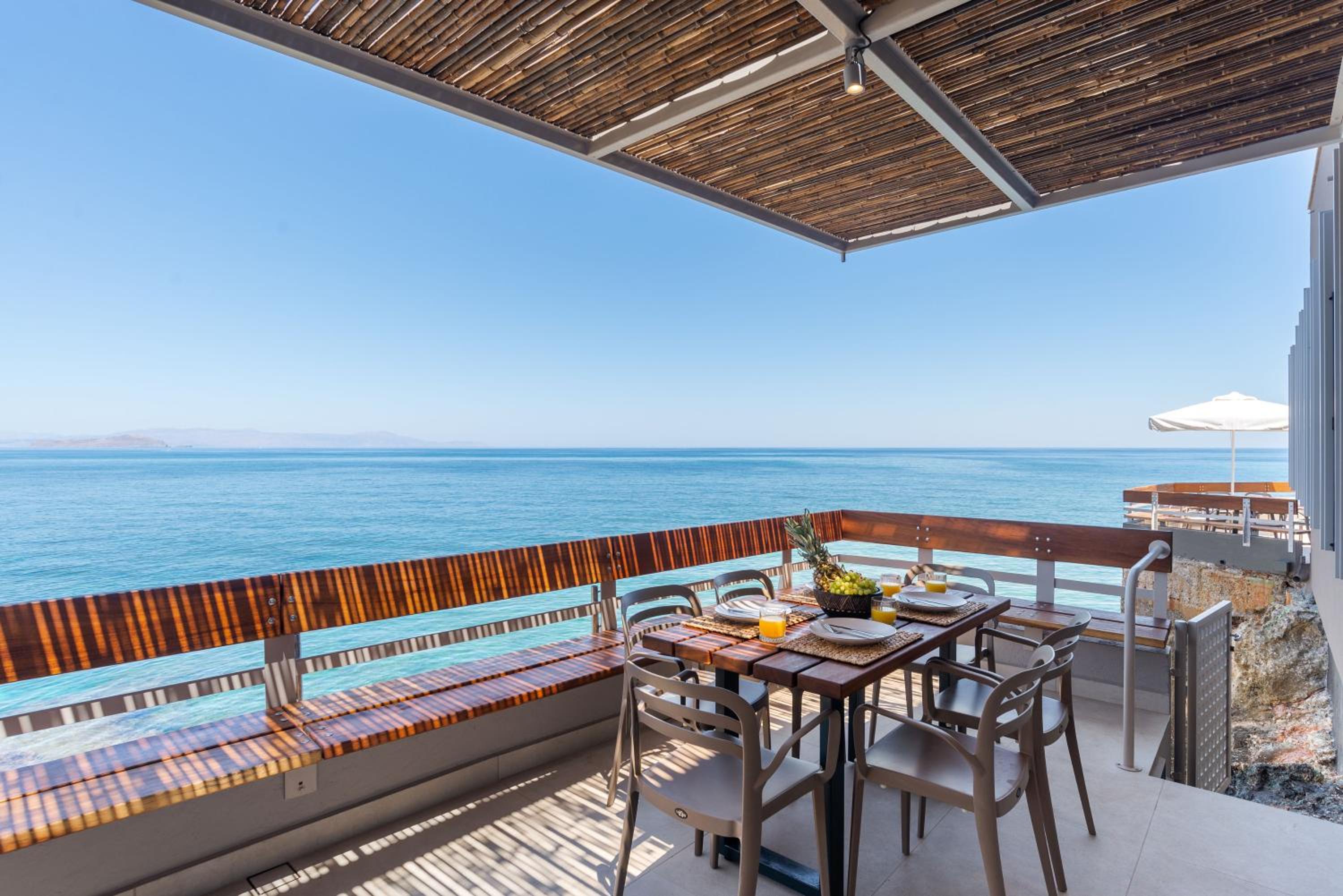 Kormoranos-Hydrobates Waterfront Villa