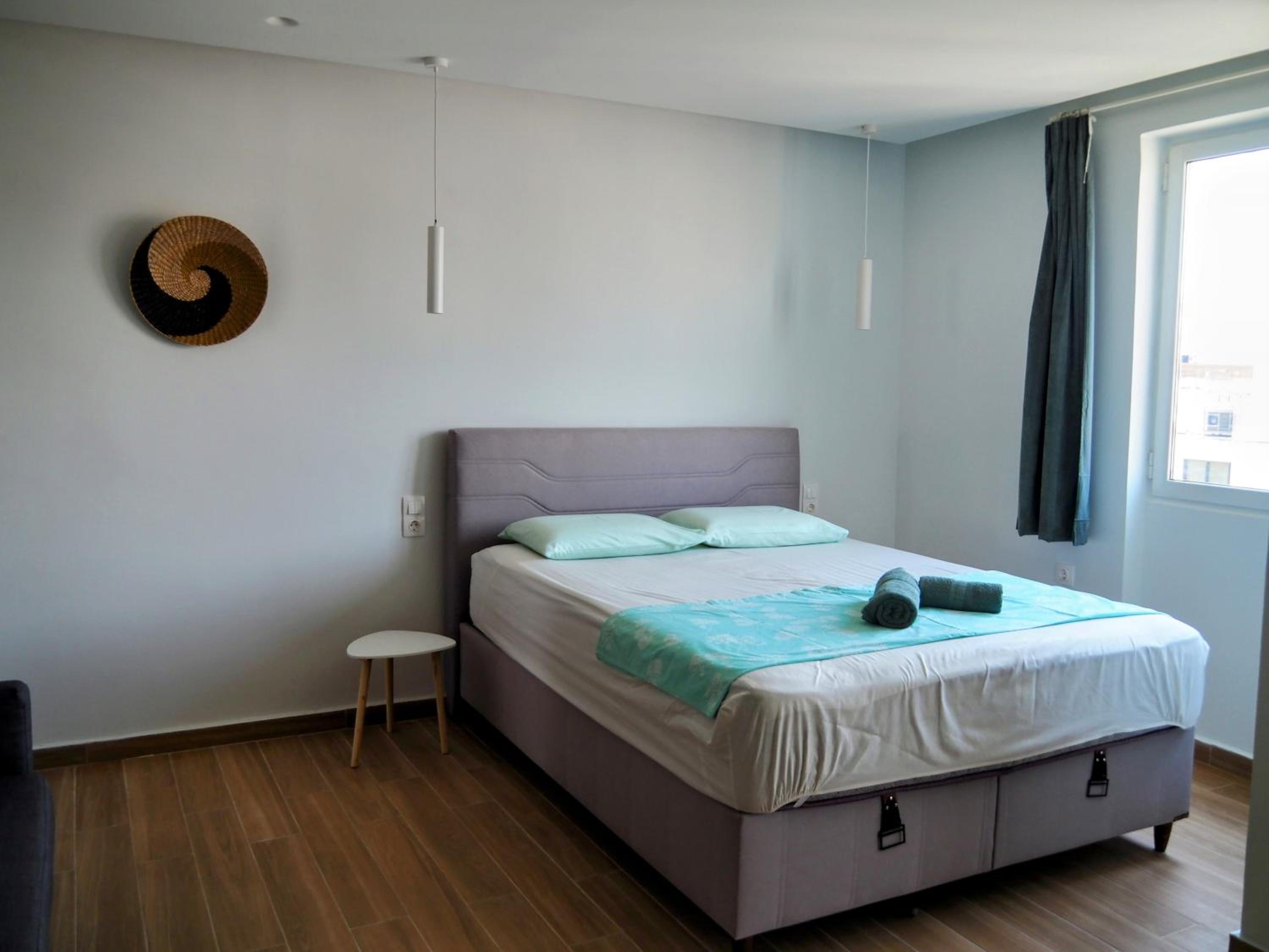 Athens Pearl
