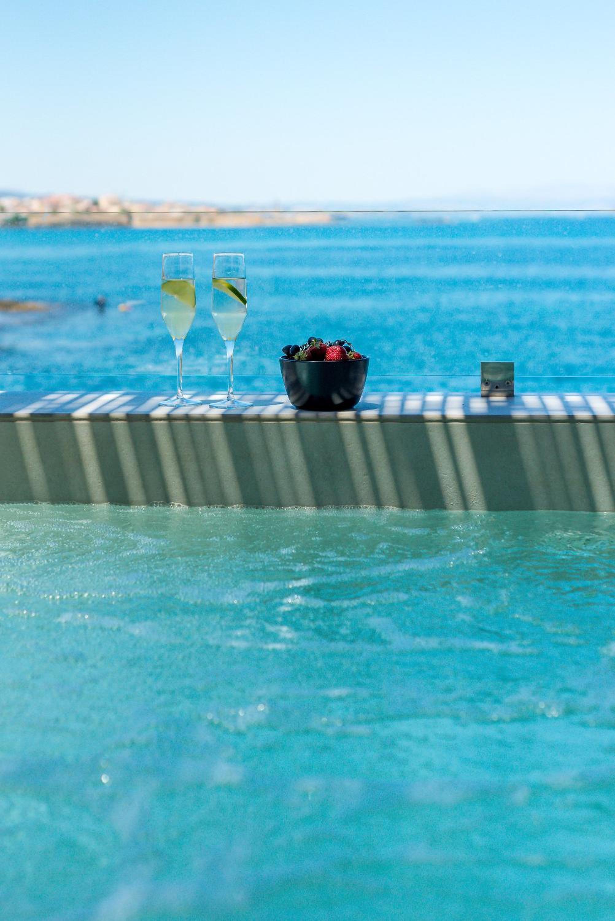 Kormoranos-Hydrobates Waterfront Villa