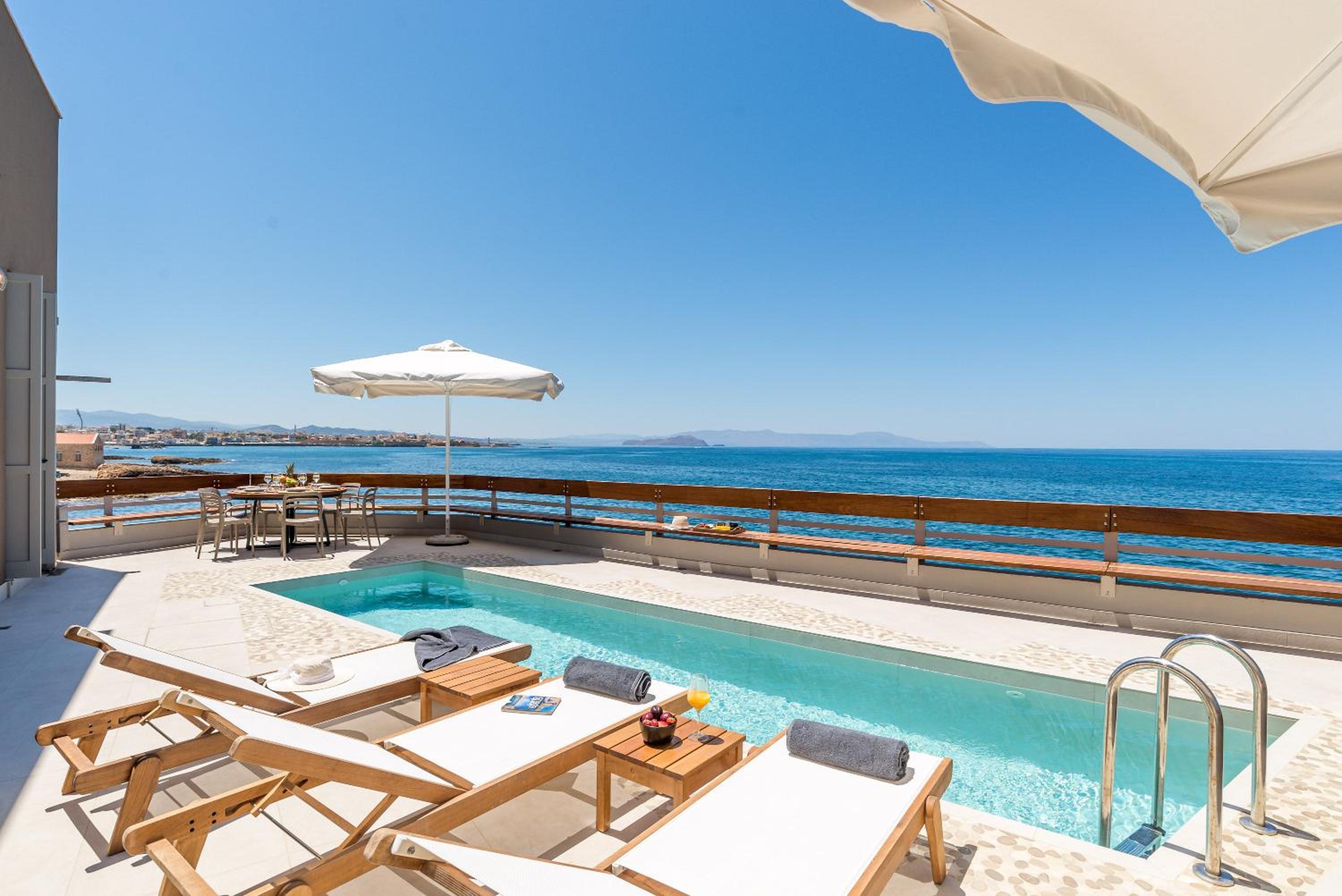 Kormoranos-Hydrobates Waterfront Villa
