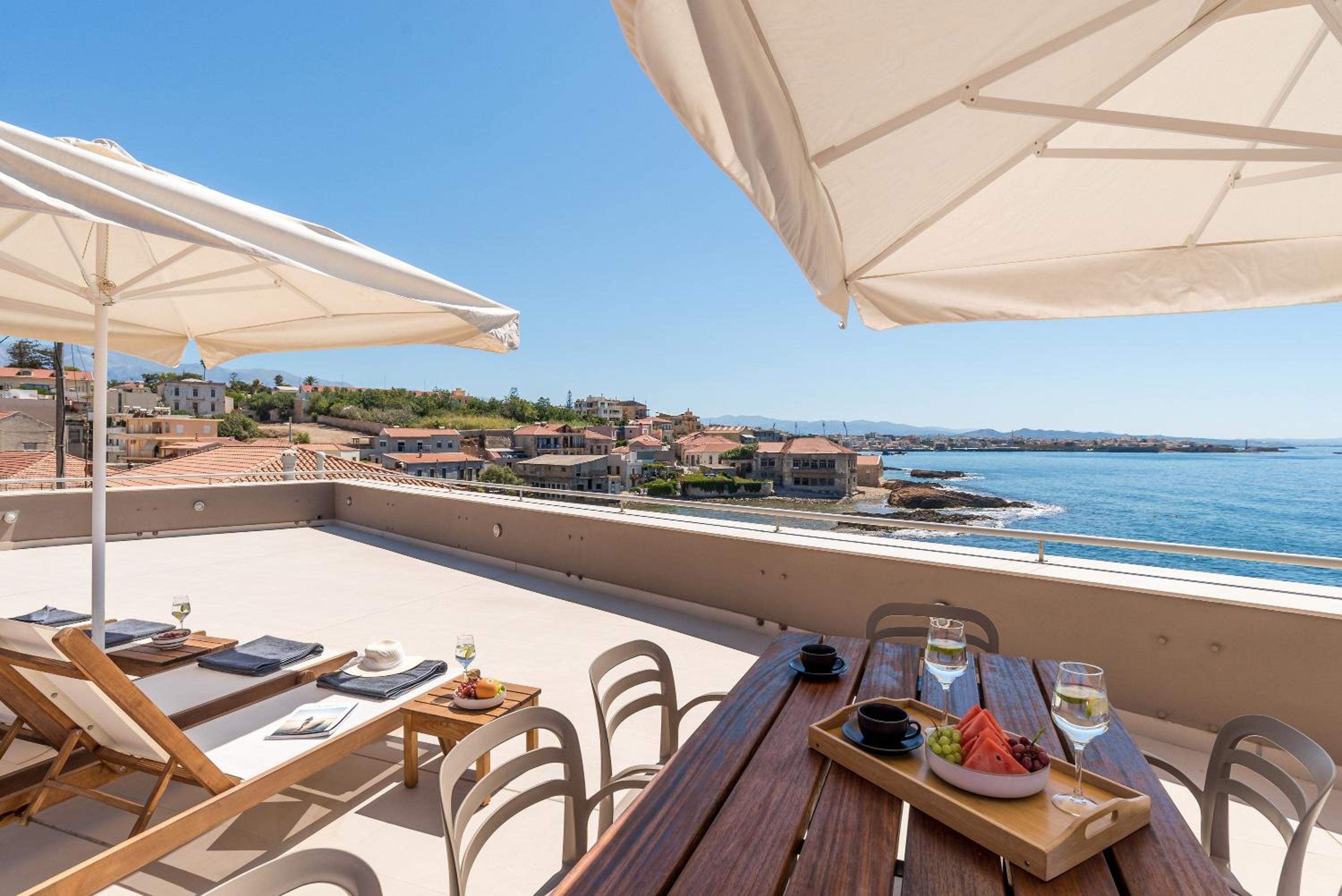 Kormoranos-Hydrobates Waterfront Villa