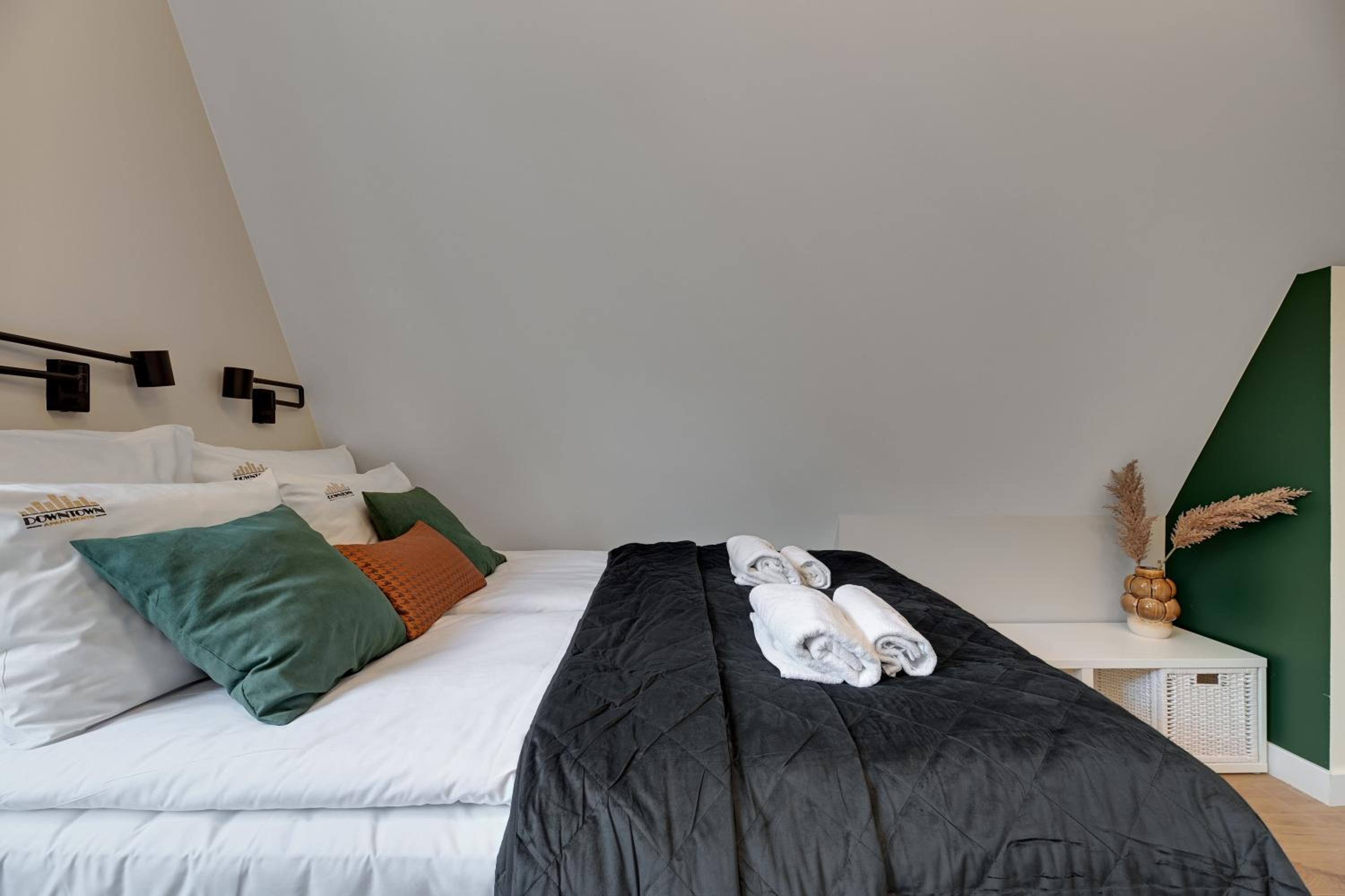 Old Town Świętojańska Boutique Stay by Downtown Apartments