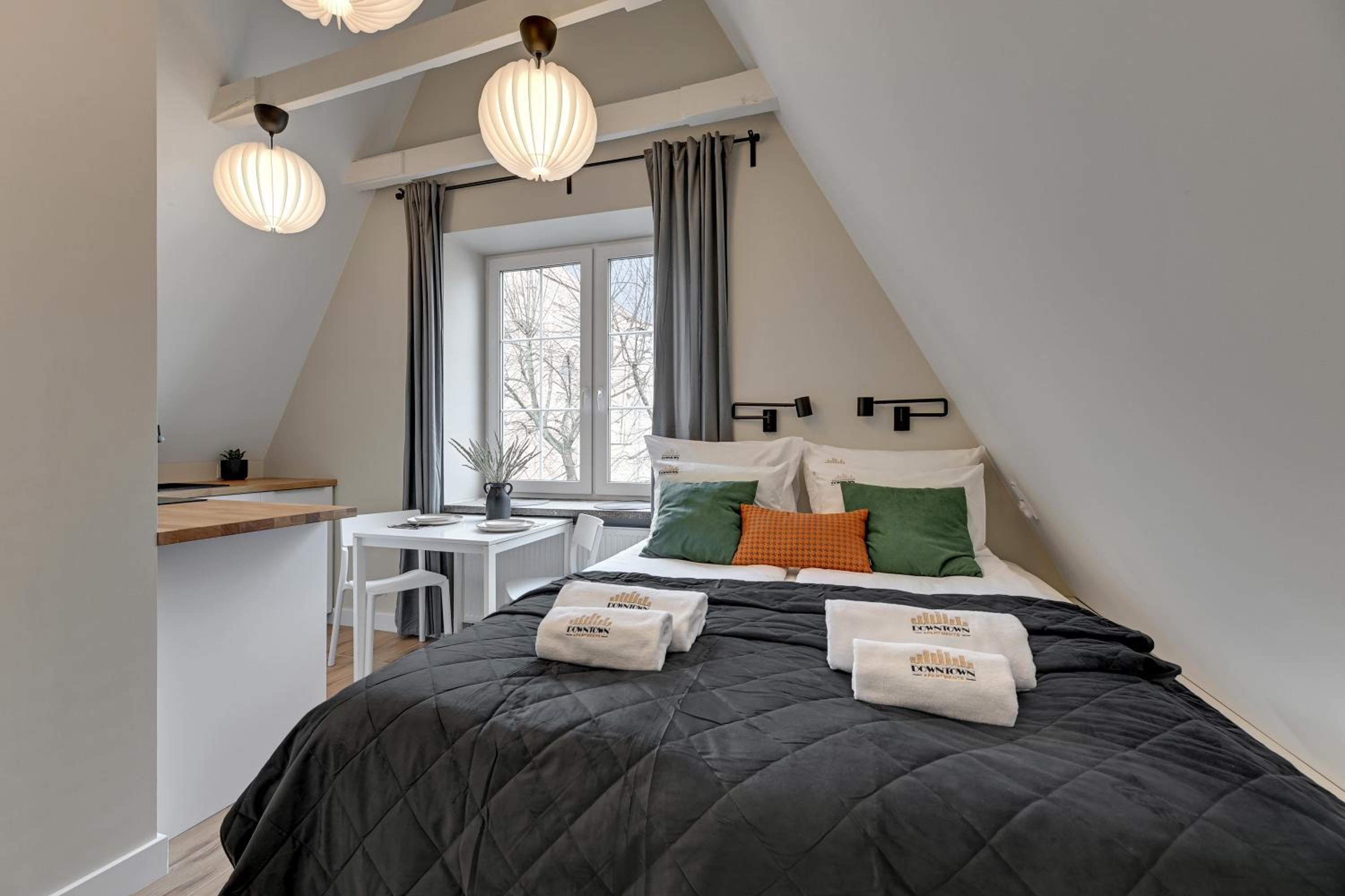 Old Town Świętojańska Boutique Stay by Downtown Apartments
