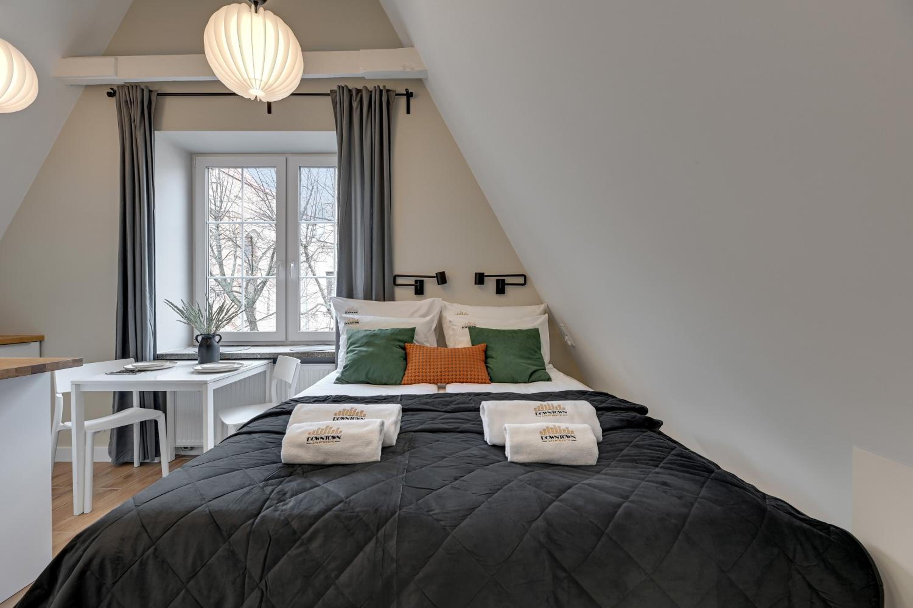 Old Town Świętojańska Boutique Stay by Downtown Apartments