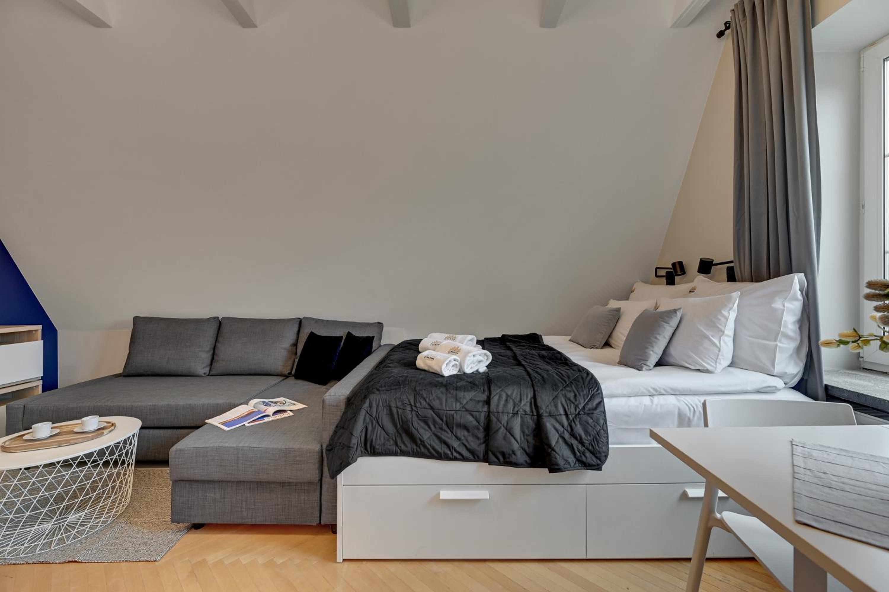 Old Town Świętojańska Boutique Stay by Downtown Apartments
