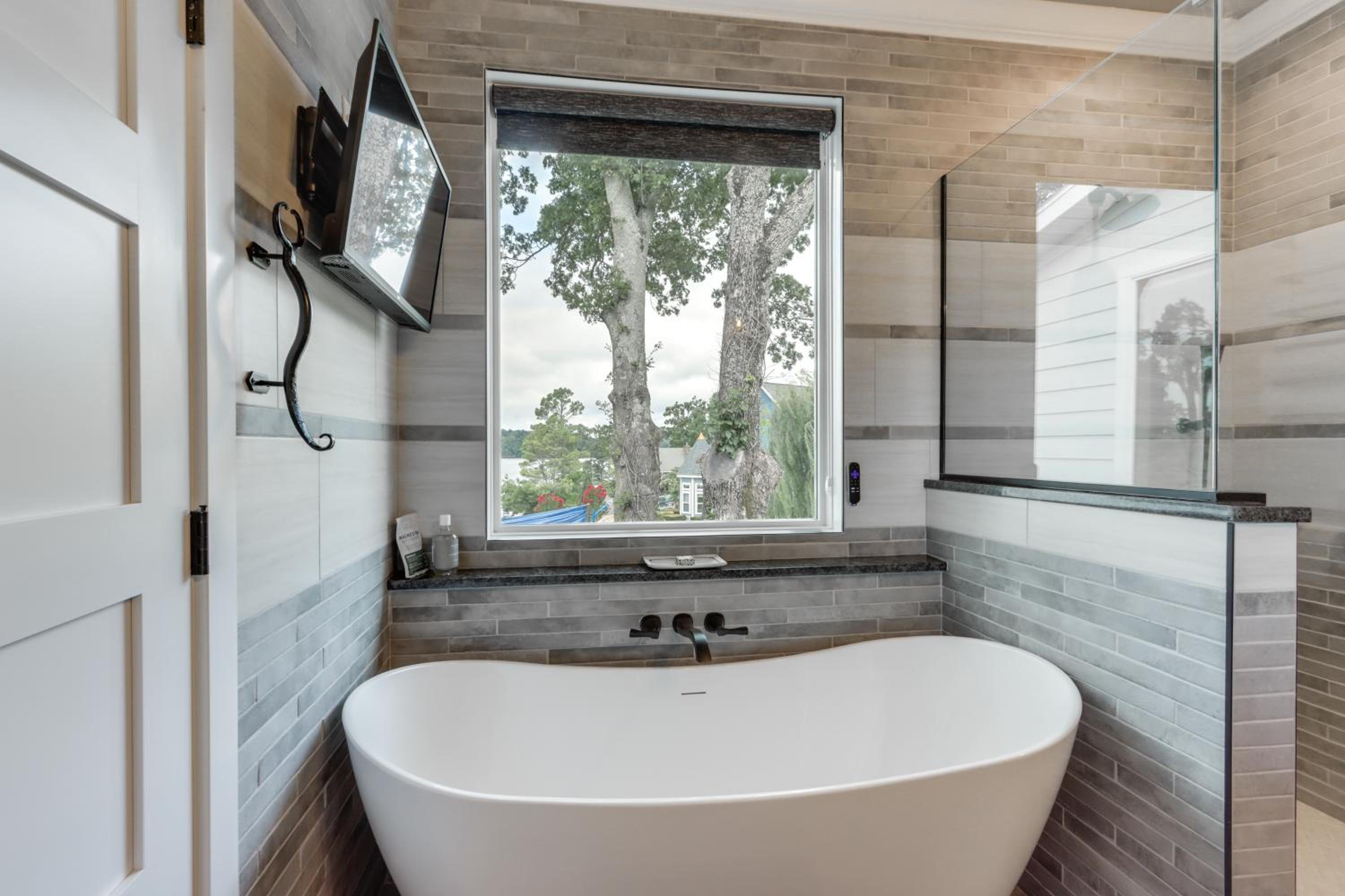 LaRue Rendezvous Luxe Stay at Historic Site