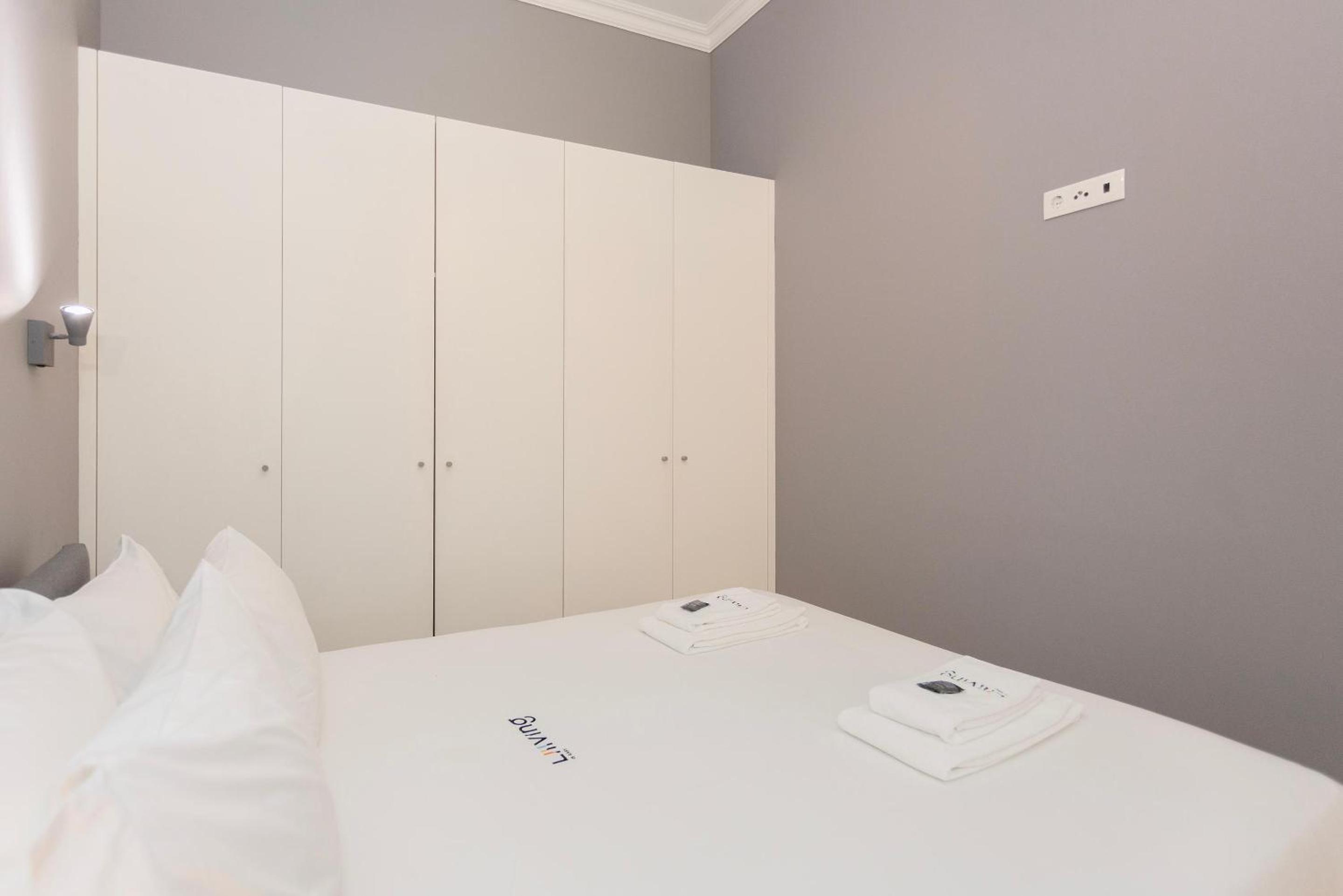 Liiiving in Porto - Silver Light Apartment view 3