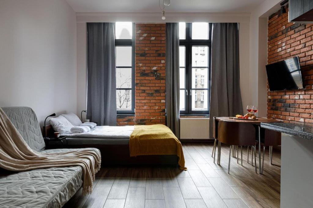 Golden Apartments Wrocław - Cozy Studio - Great Location&K28