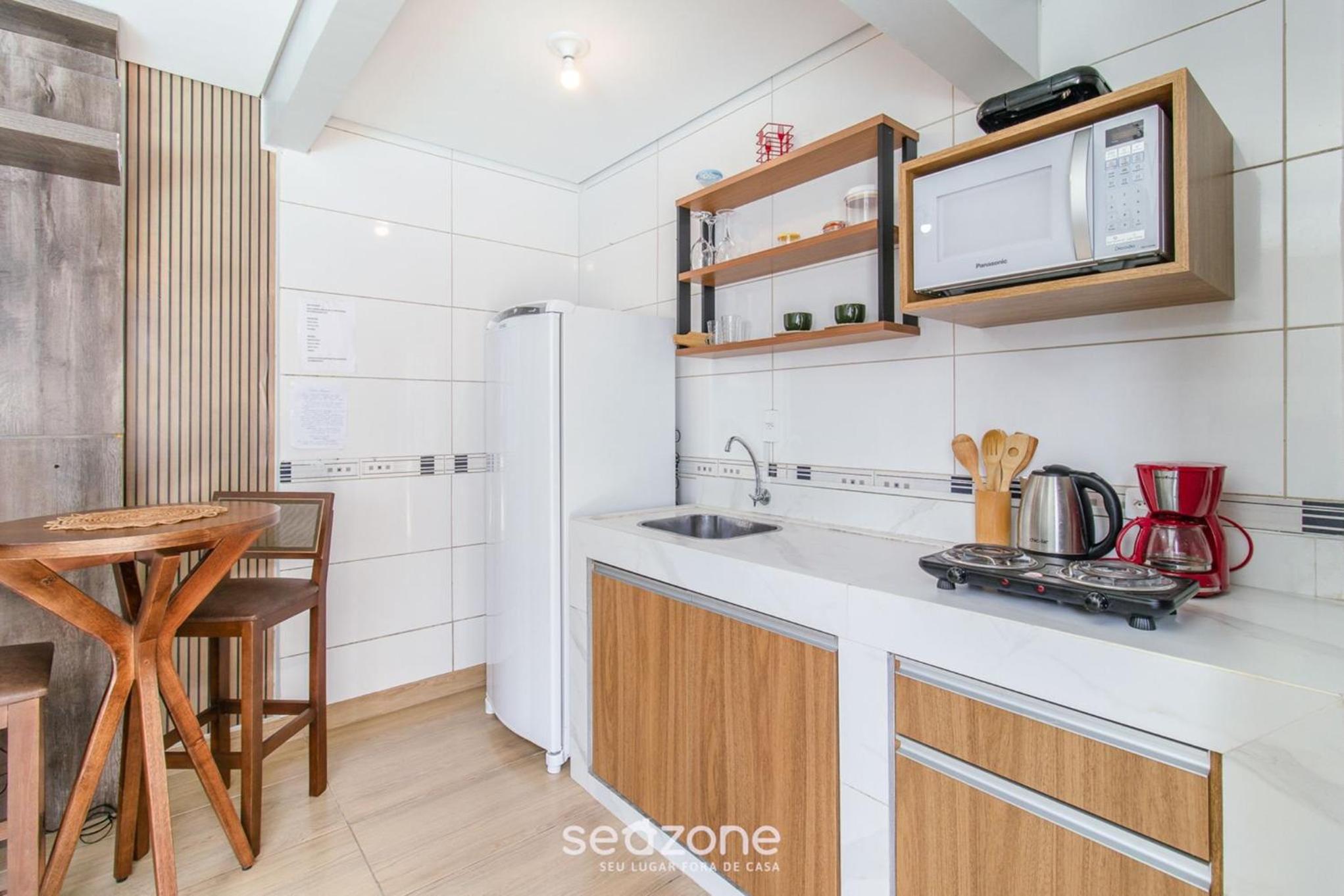 Modern Studio in Condominium with Pool in Floripa - ASK