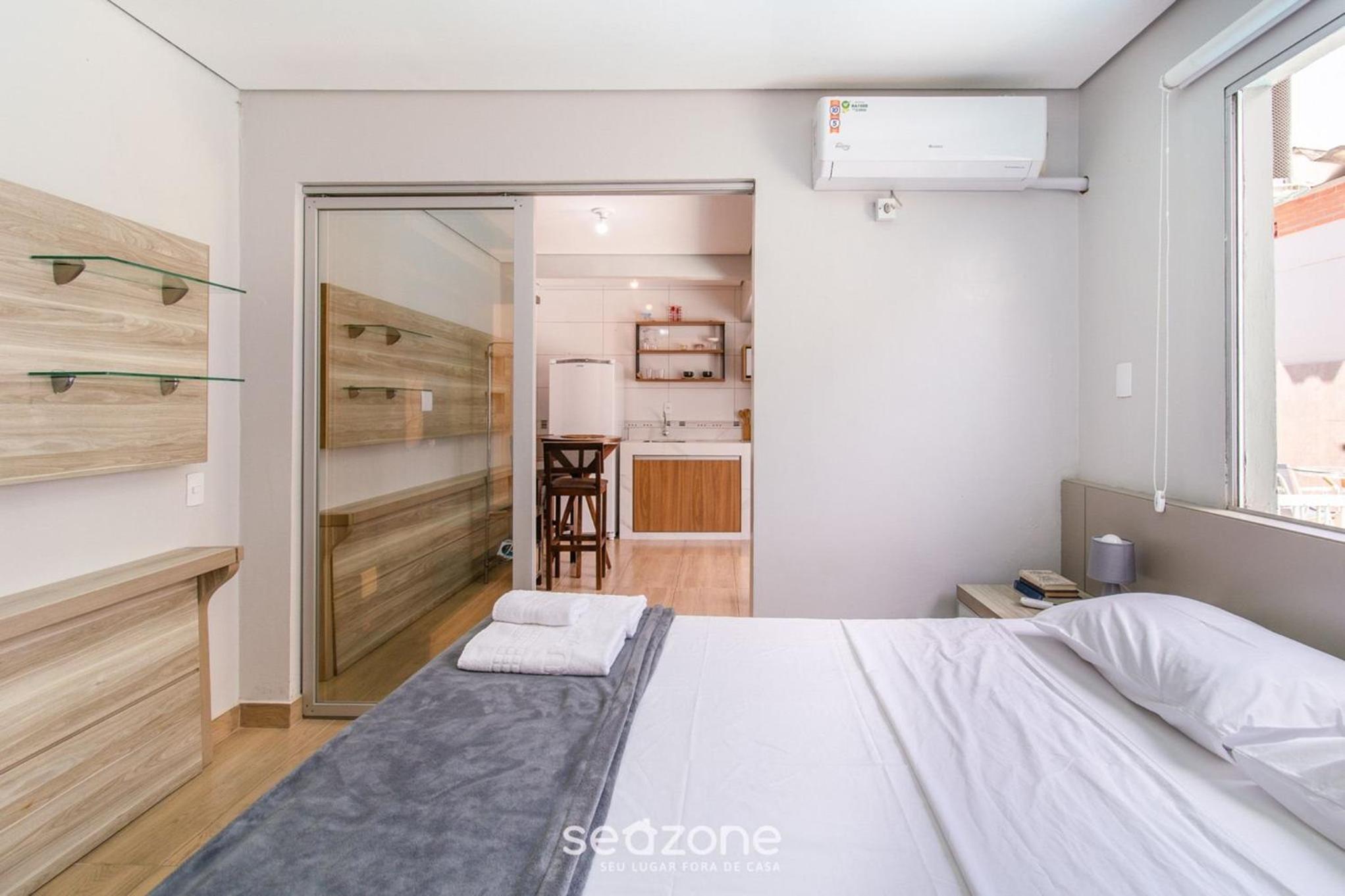 Modern Studio in Condominium with Pool in Floripa - ASK