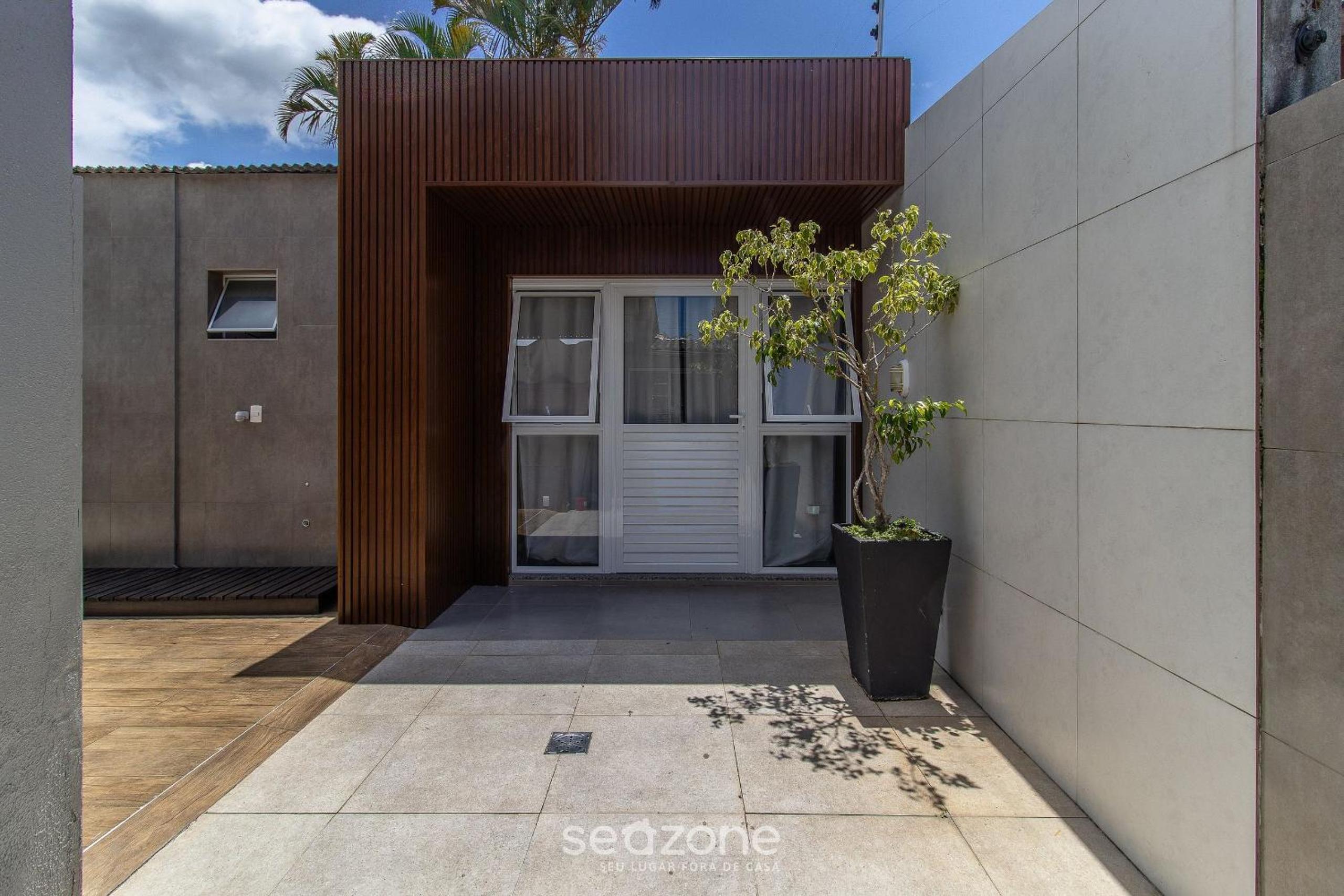 Modern Studio in Condominium with Pool in Floripa - ASK