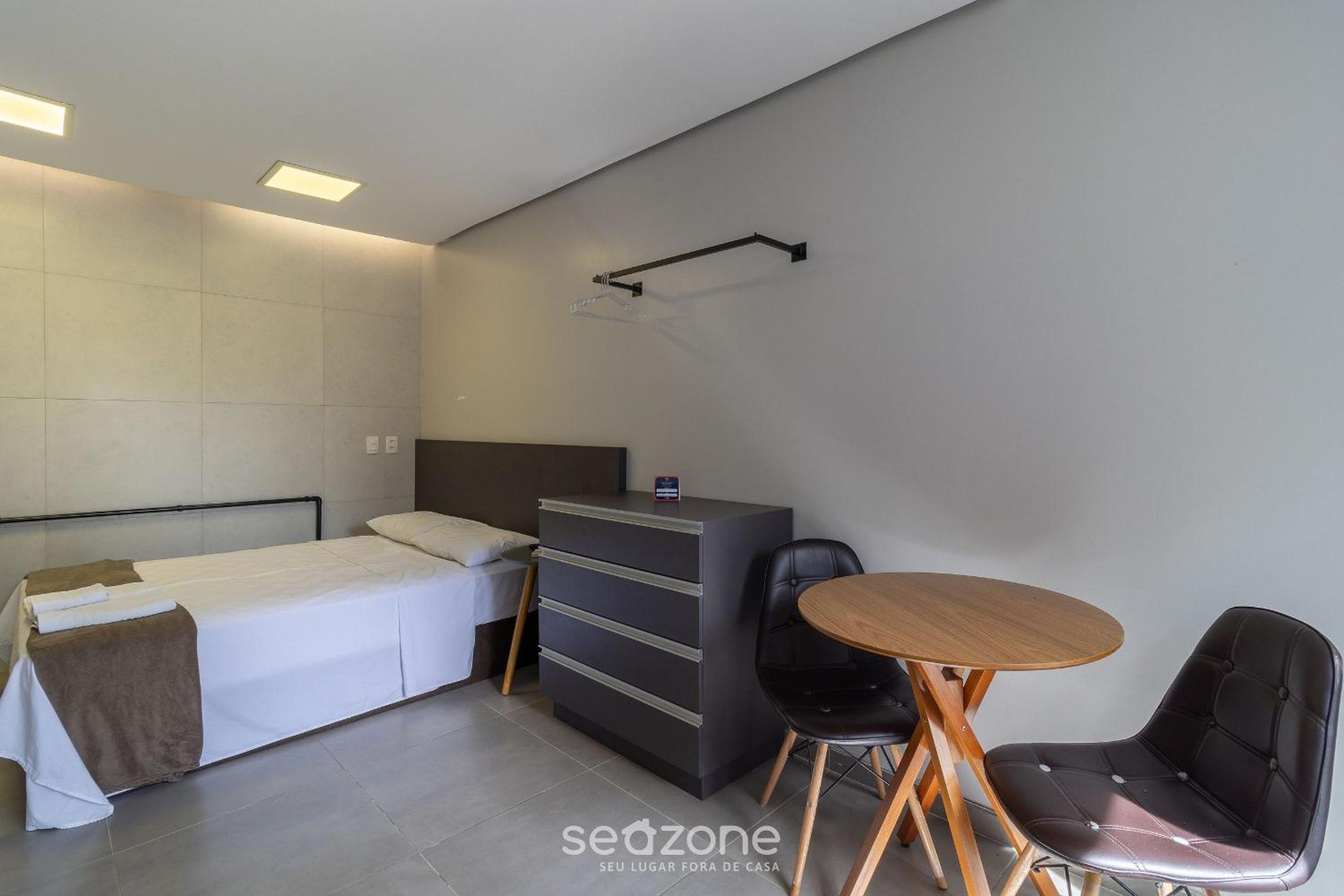 Modern Studio in Condominium with Pool in Floripa - ASK