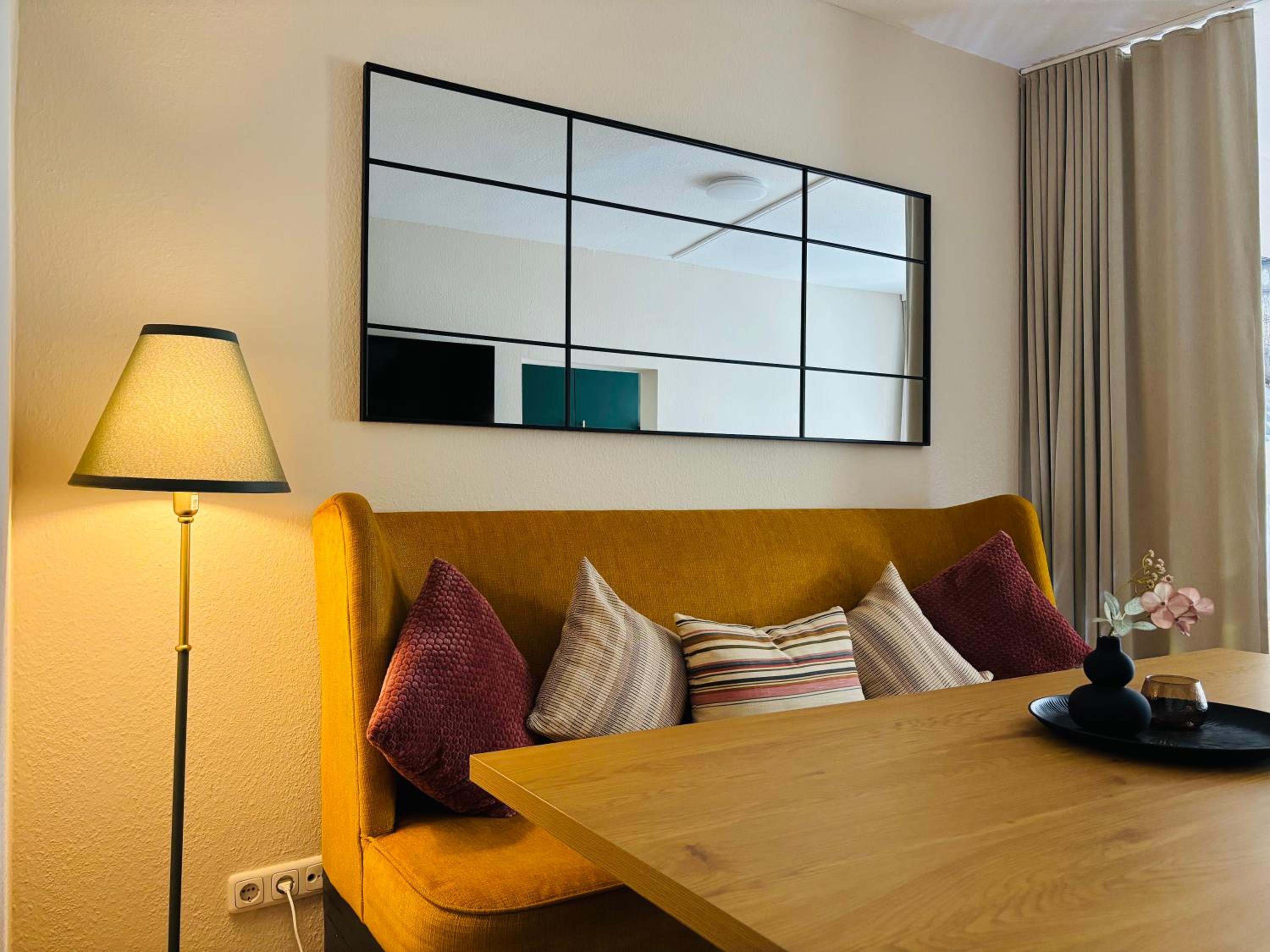 AyCatcherHomes - Chiron Boutique Apt 2BR Old Town Marburg