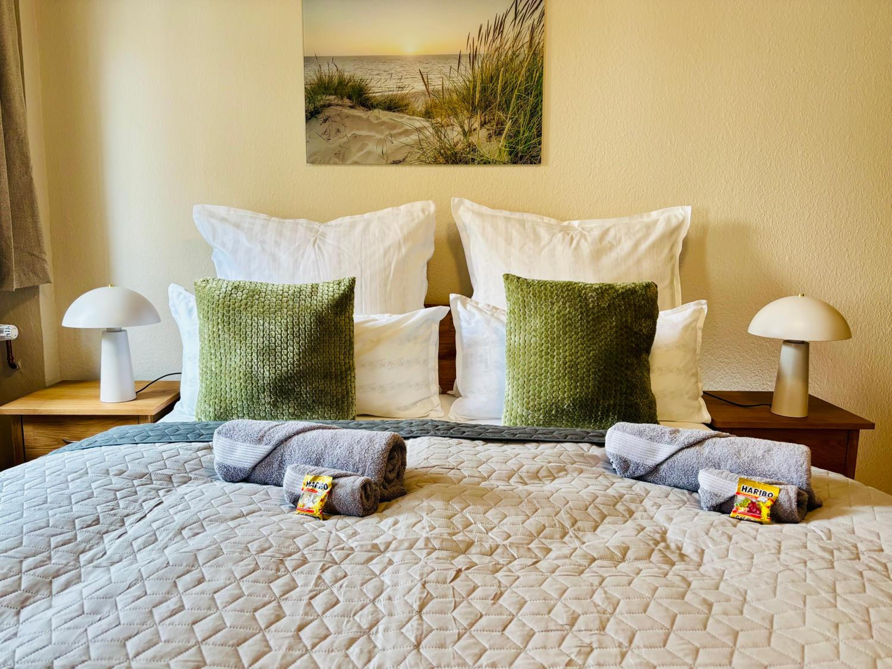 AyCatcherHomes - Chiron Boutique Apt 2BR Old Town Marburg