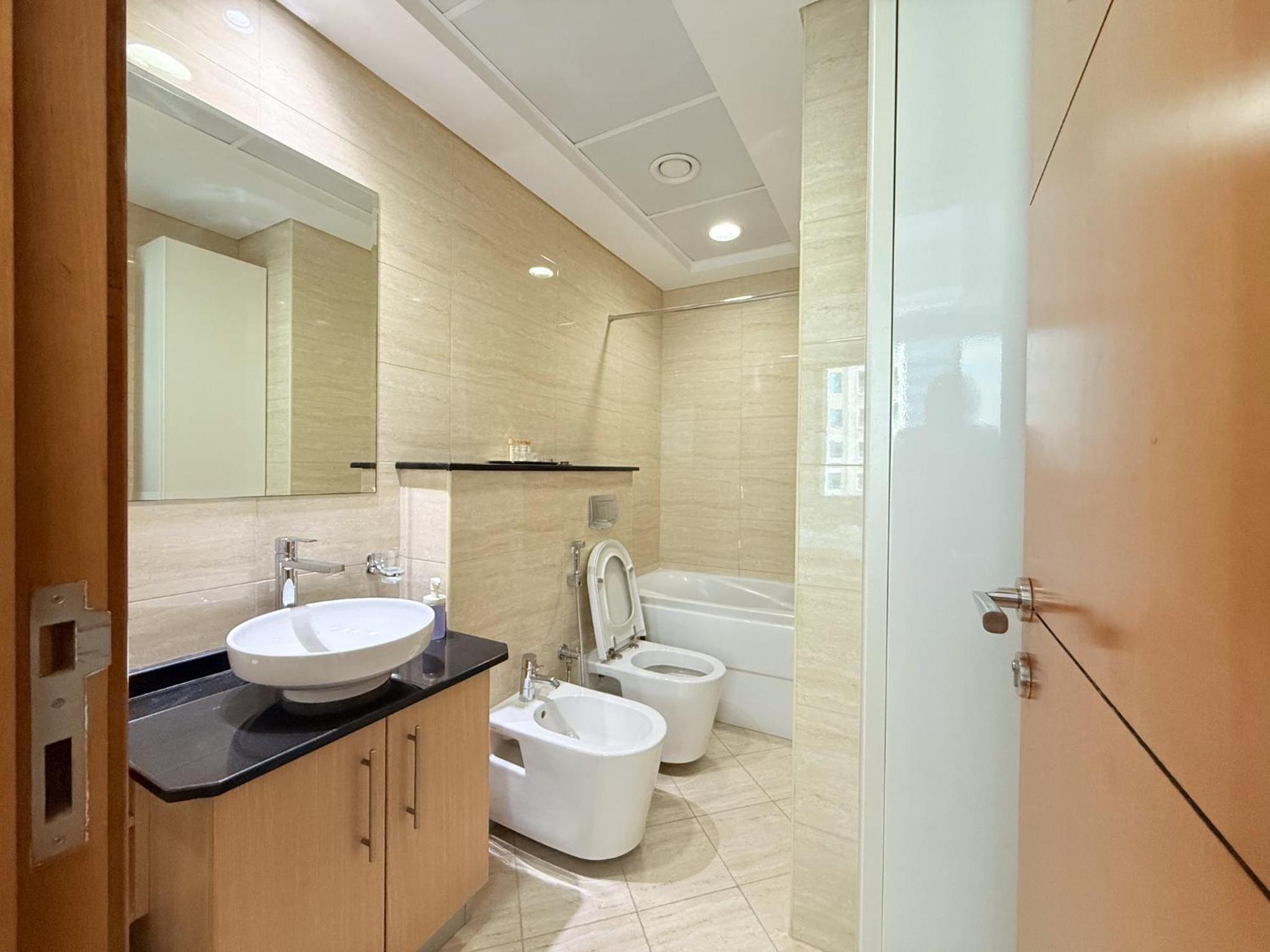 Ocean Heights New 2BDR with full Sea & Dubai Eye view in Marina by Simplex Home