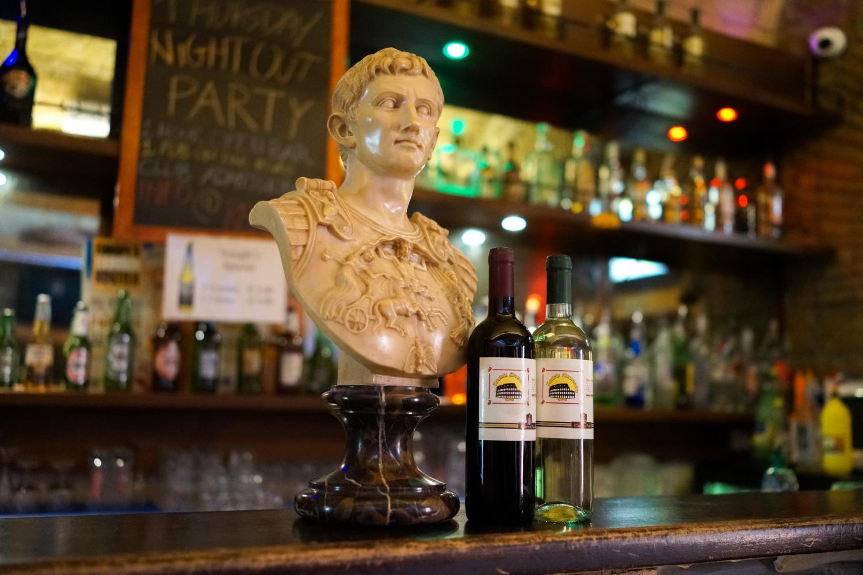 Alessandro Palace & Bar