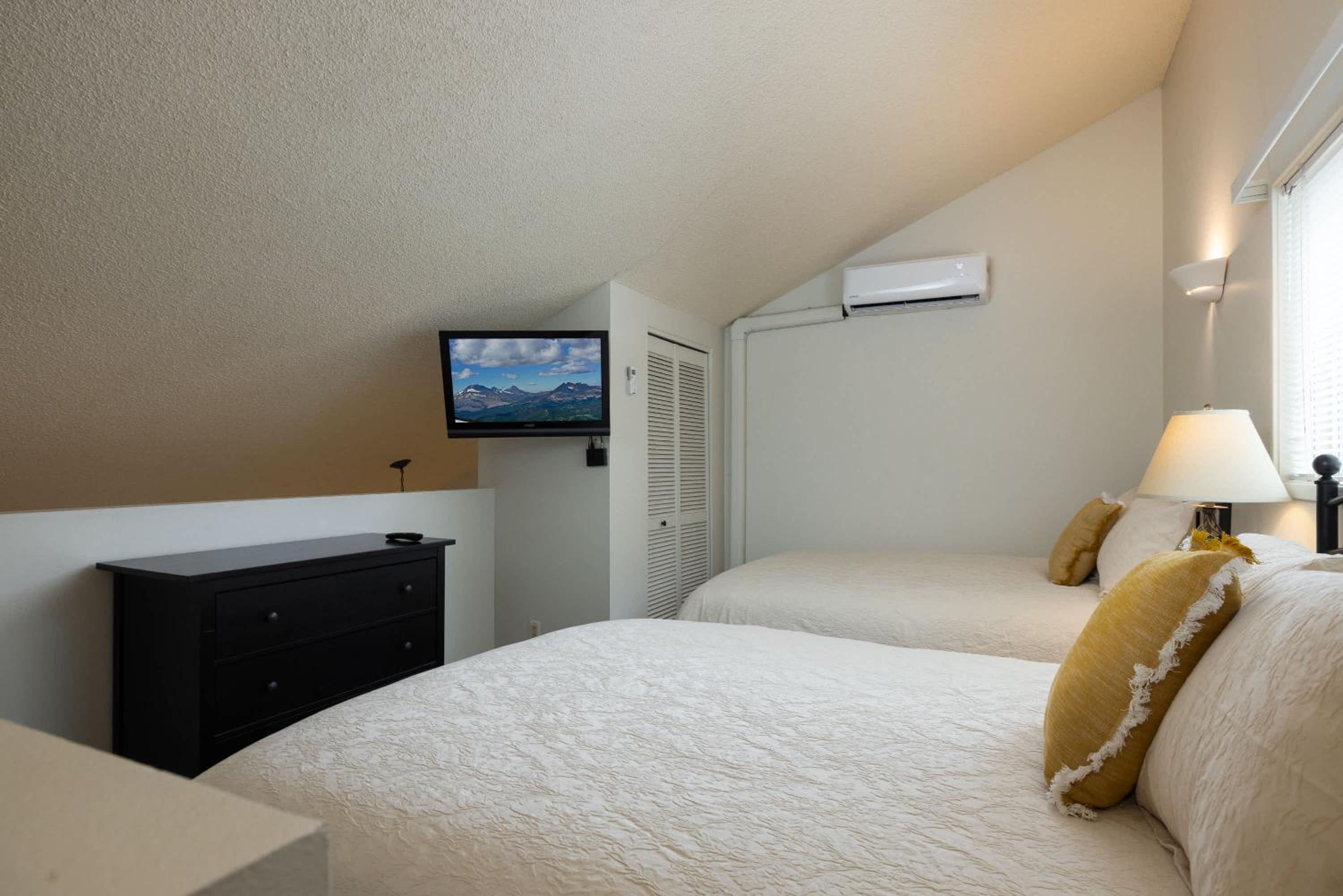 Ponderosa Resort Condo for 6