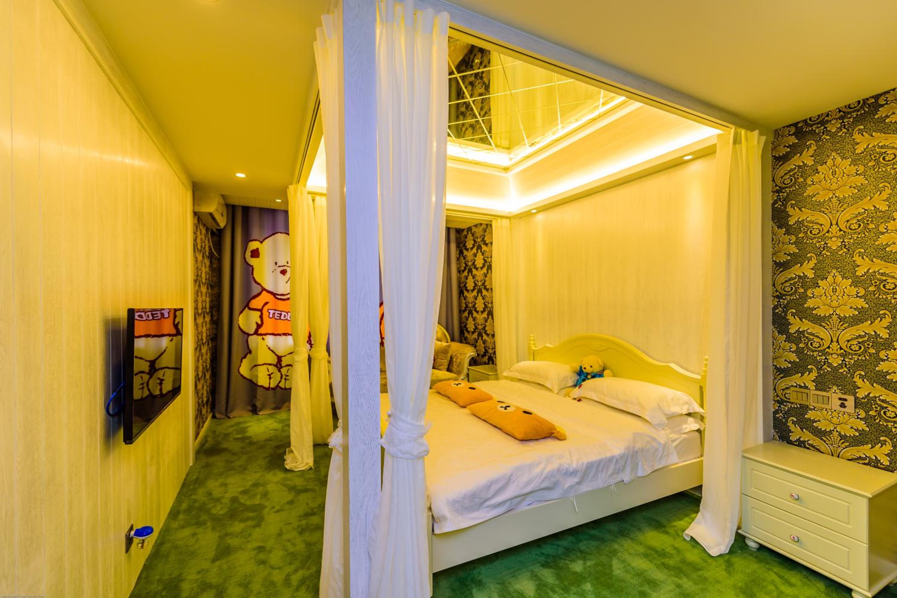 Mount Emei Teddy Bear Hotel玩具熊酒店