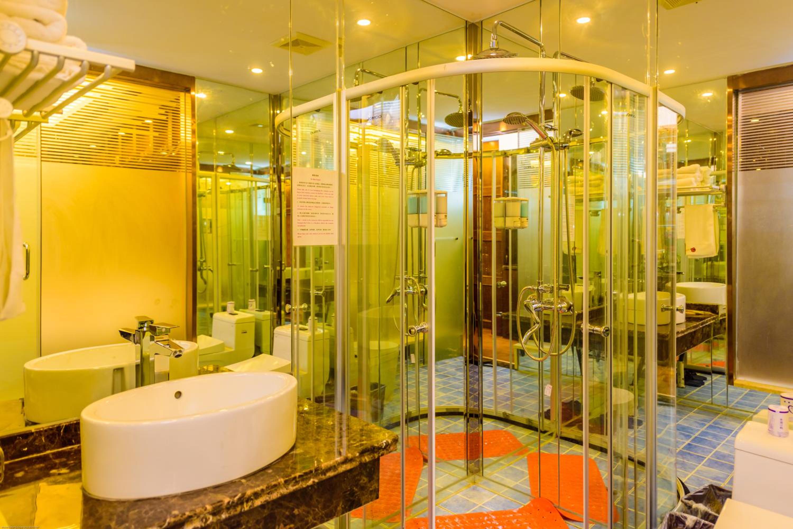 Mount Emei Teddy Bear Hotel玩具熊酒店