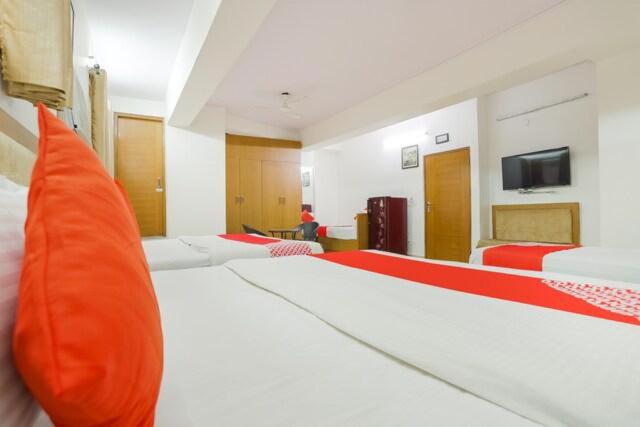FabHotel The Rivlet Centre