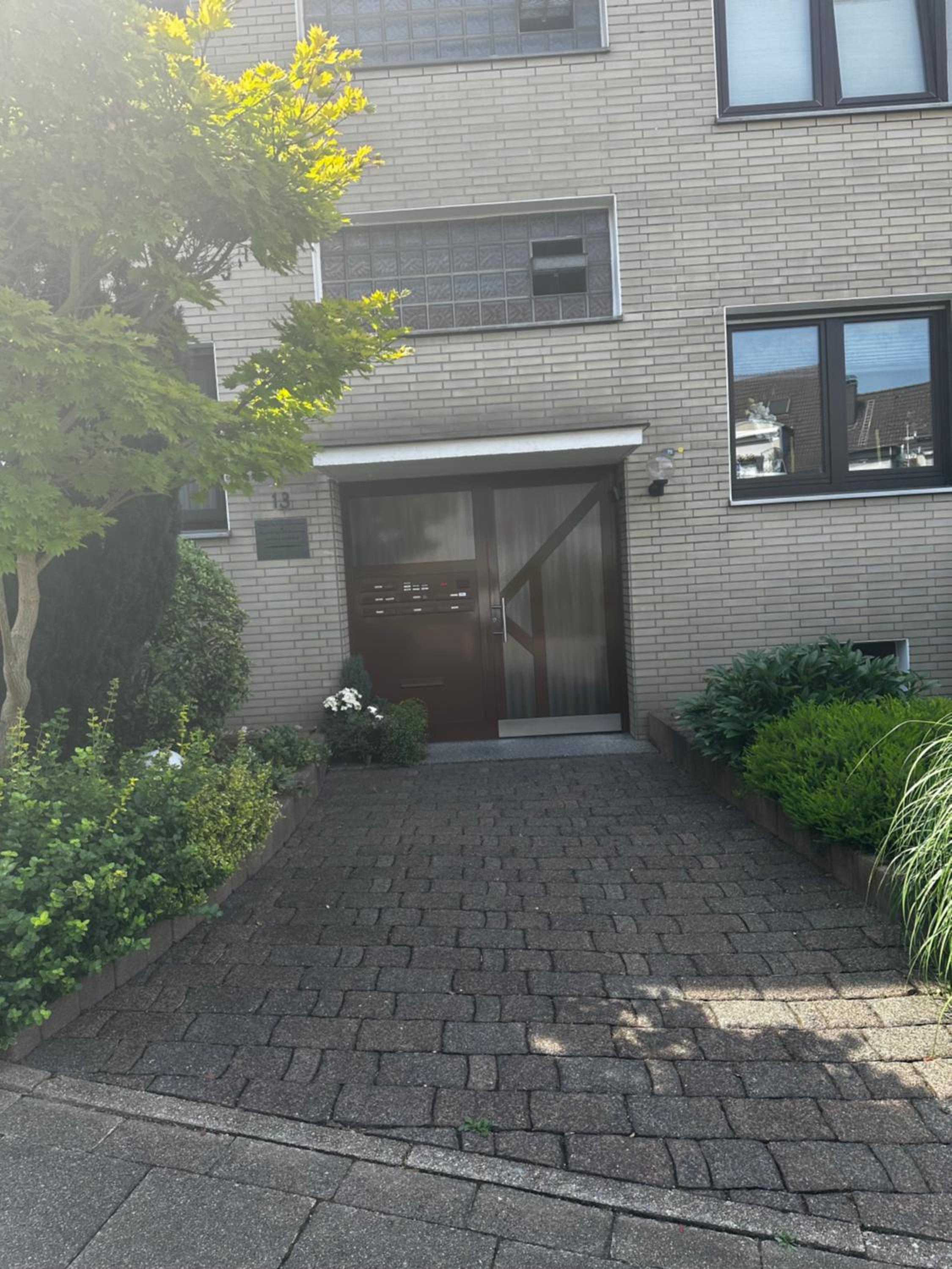 Schönes Apartment 1,5 Zimmer mit Balkon in Frintrop Essen