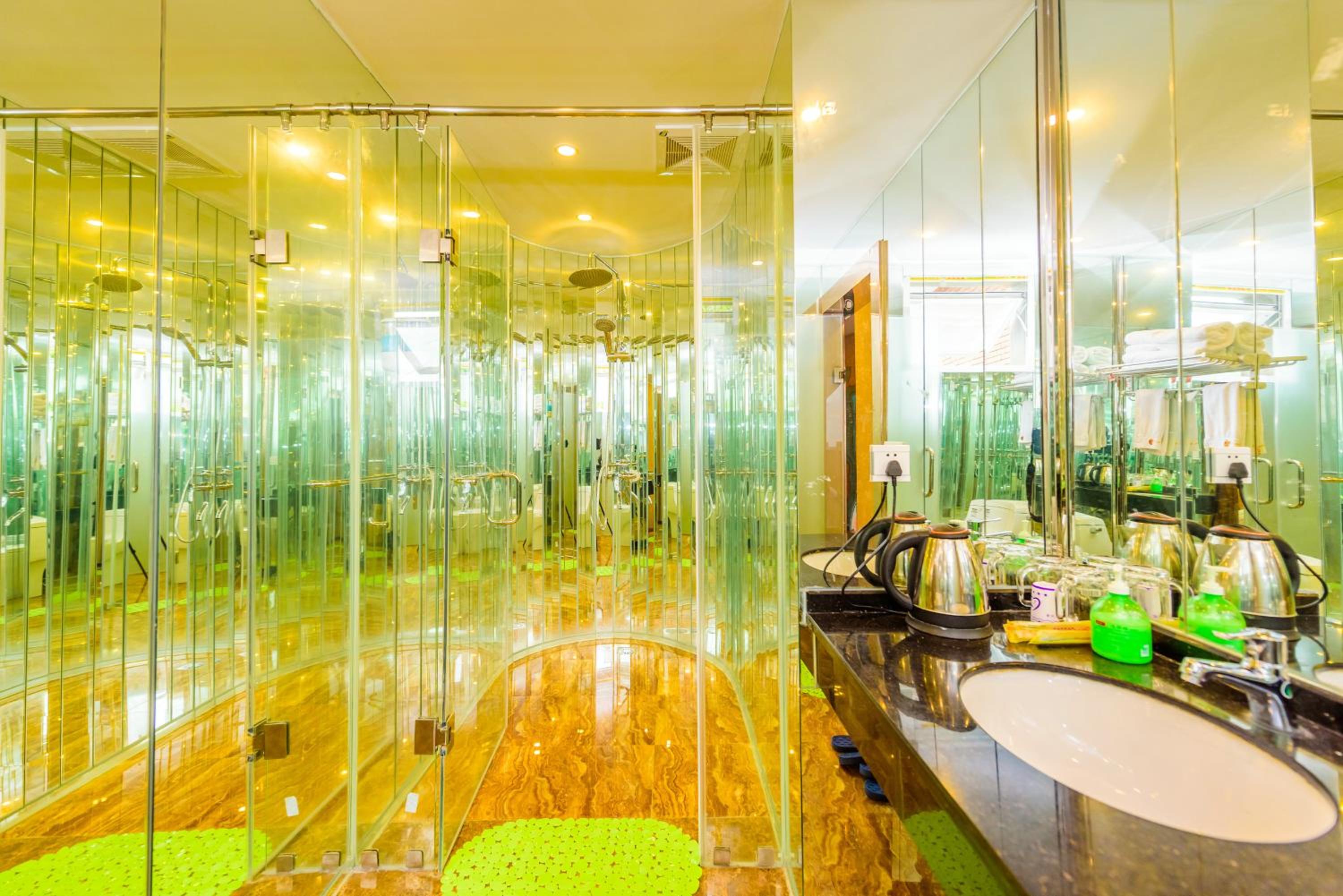 Mount Emei Teddy Bear Hotel玩具熊酒店