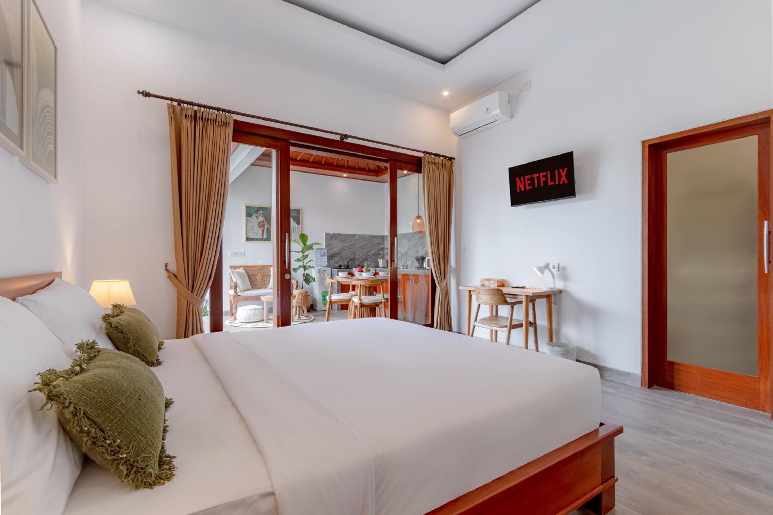 Brand New Villa Prime Location in Canggu - 15 Minutes Walk to the Beach