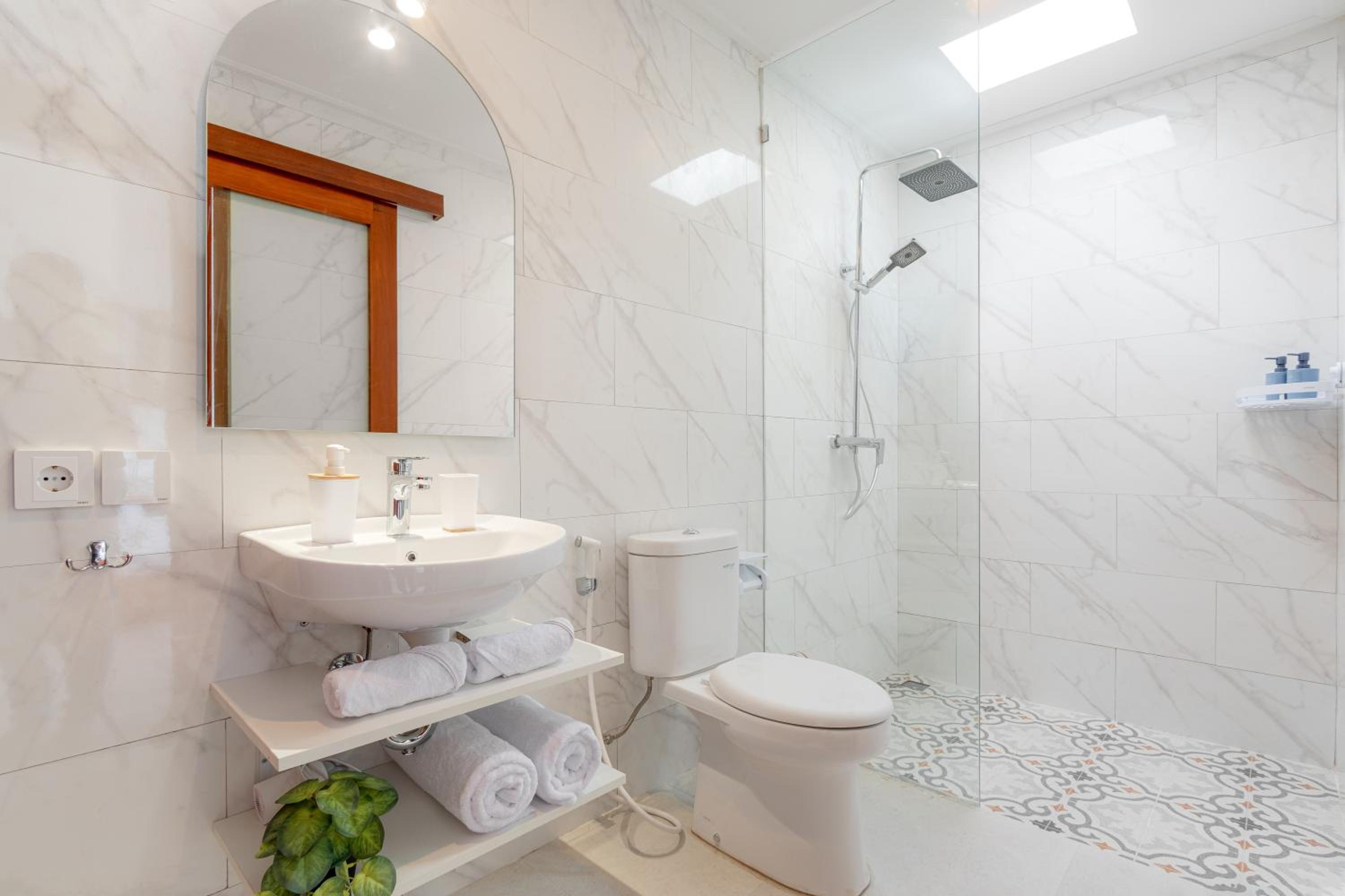 Brand New Villa Prime Location in Canggu - 15 Minutes Walk to the Beach