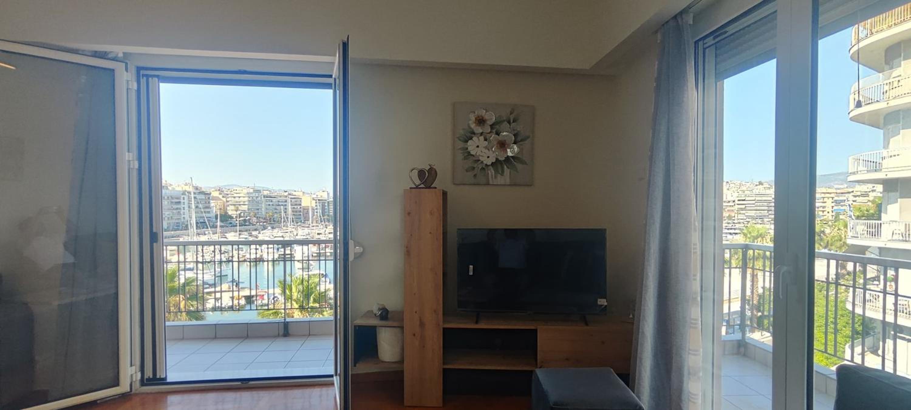 Marina Zeas Apartment for Big Group