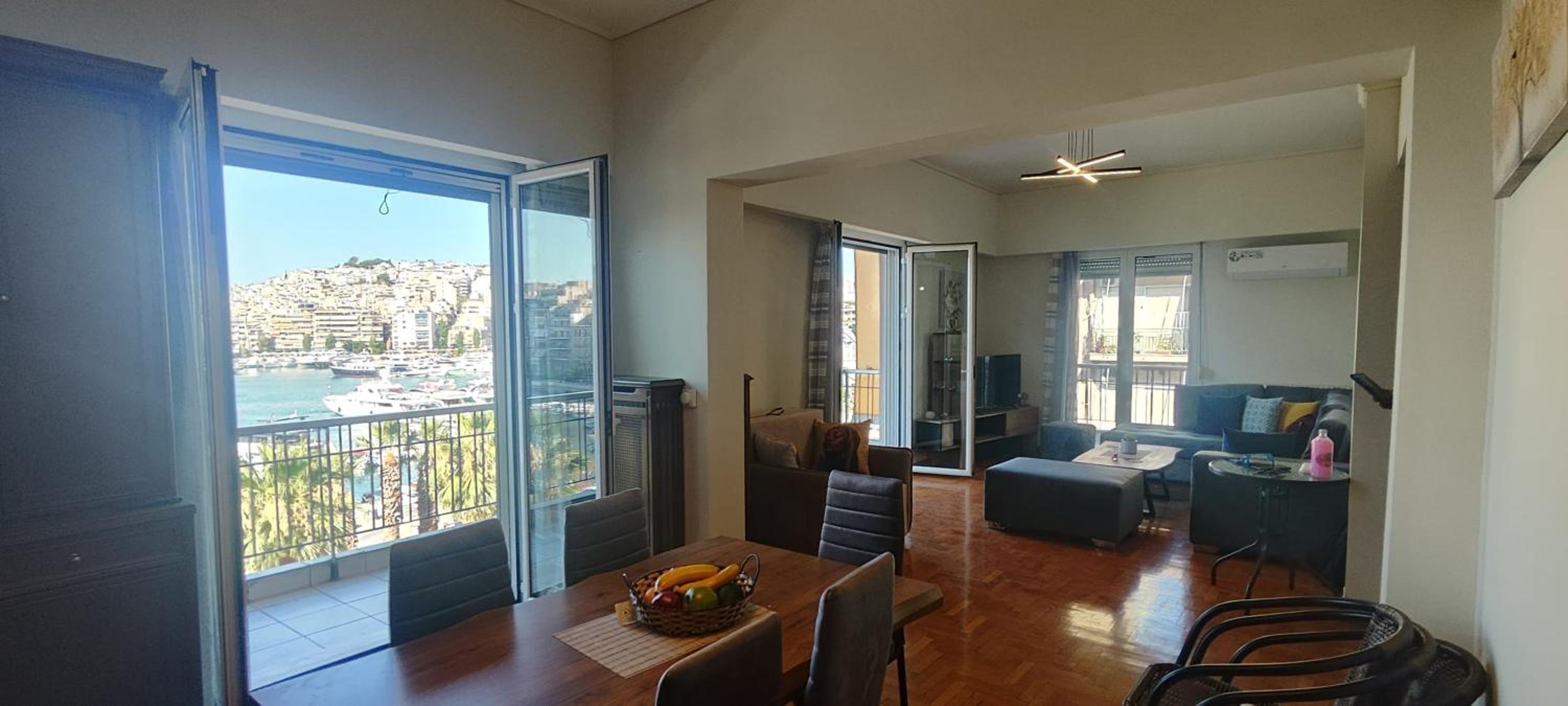 Marina Zeas Apartment for Big Group
