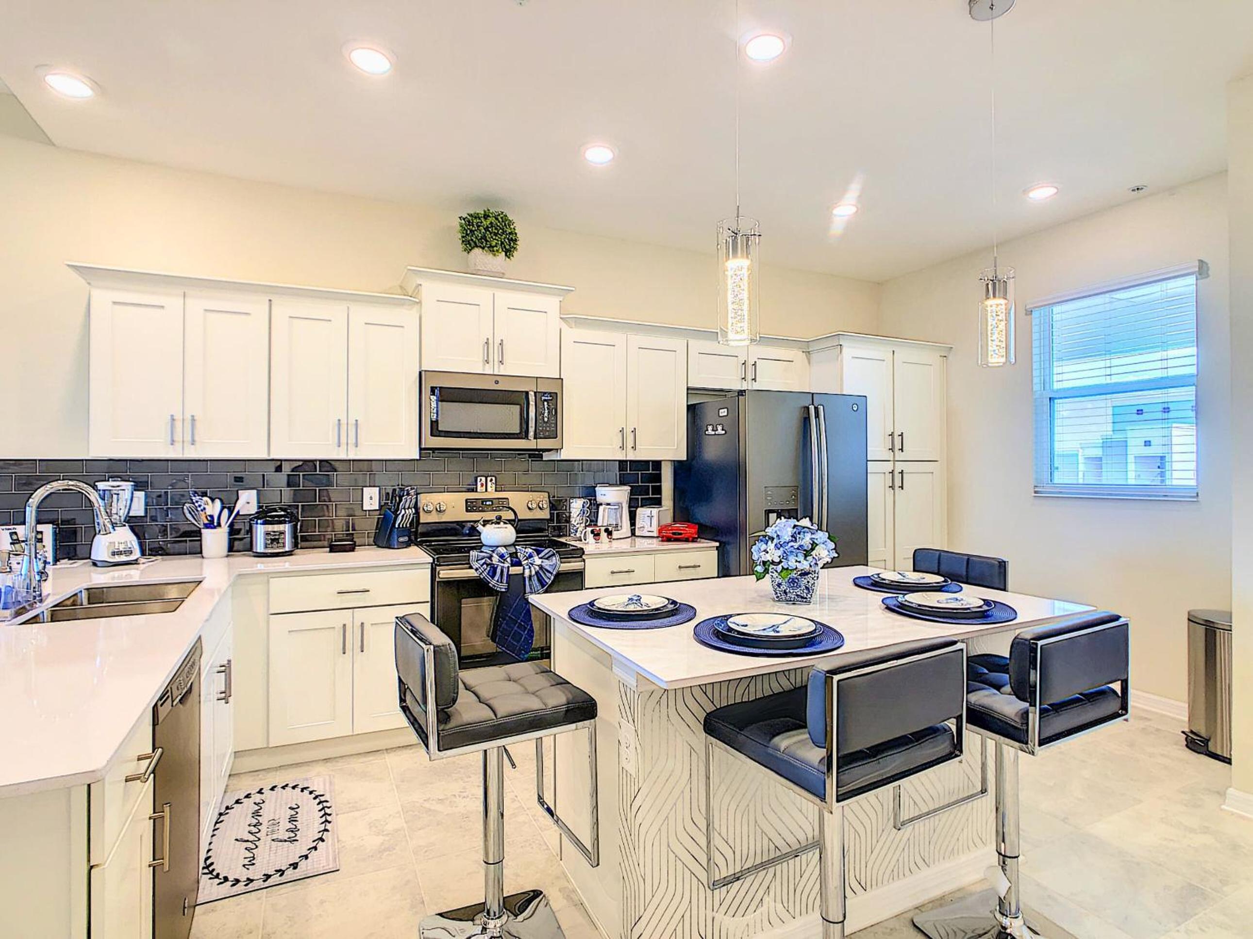 Lakeview Themed 2BR Condo near Disney