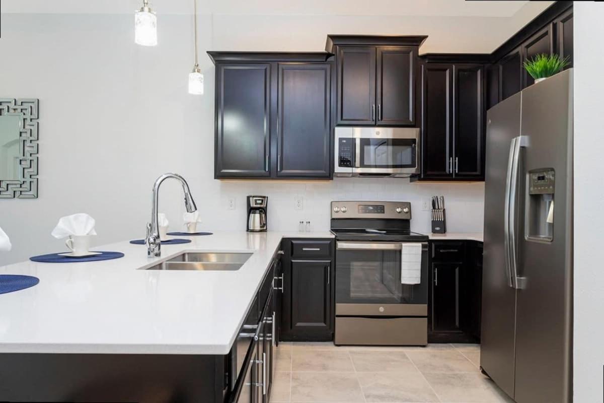 Chic 2Bd Family Retreat with Free Waterpark