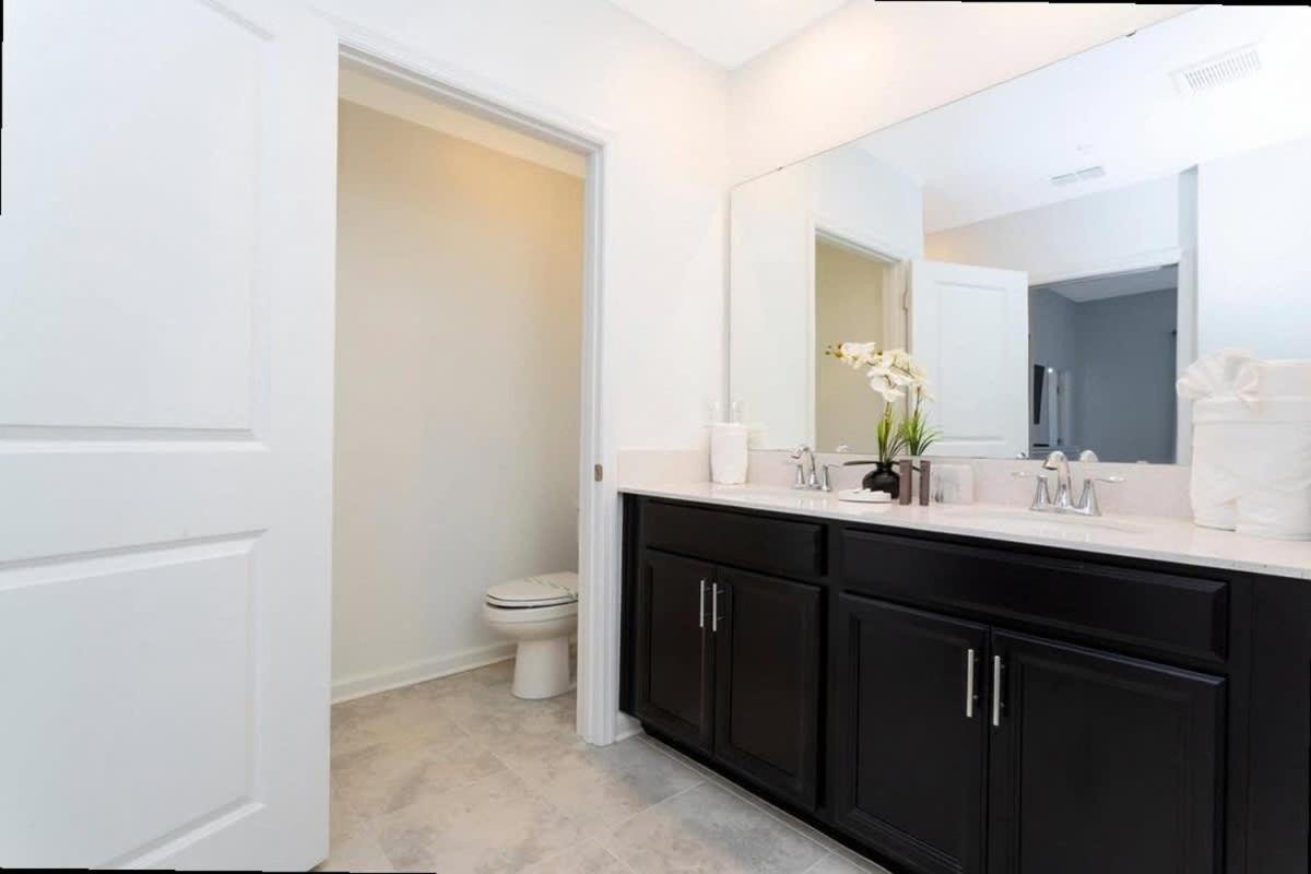 Chic 2Bd Family Retreat with Free Waterpark