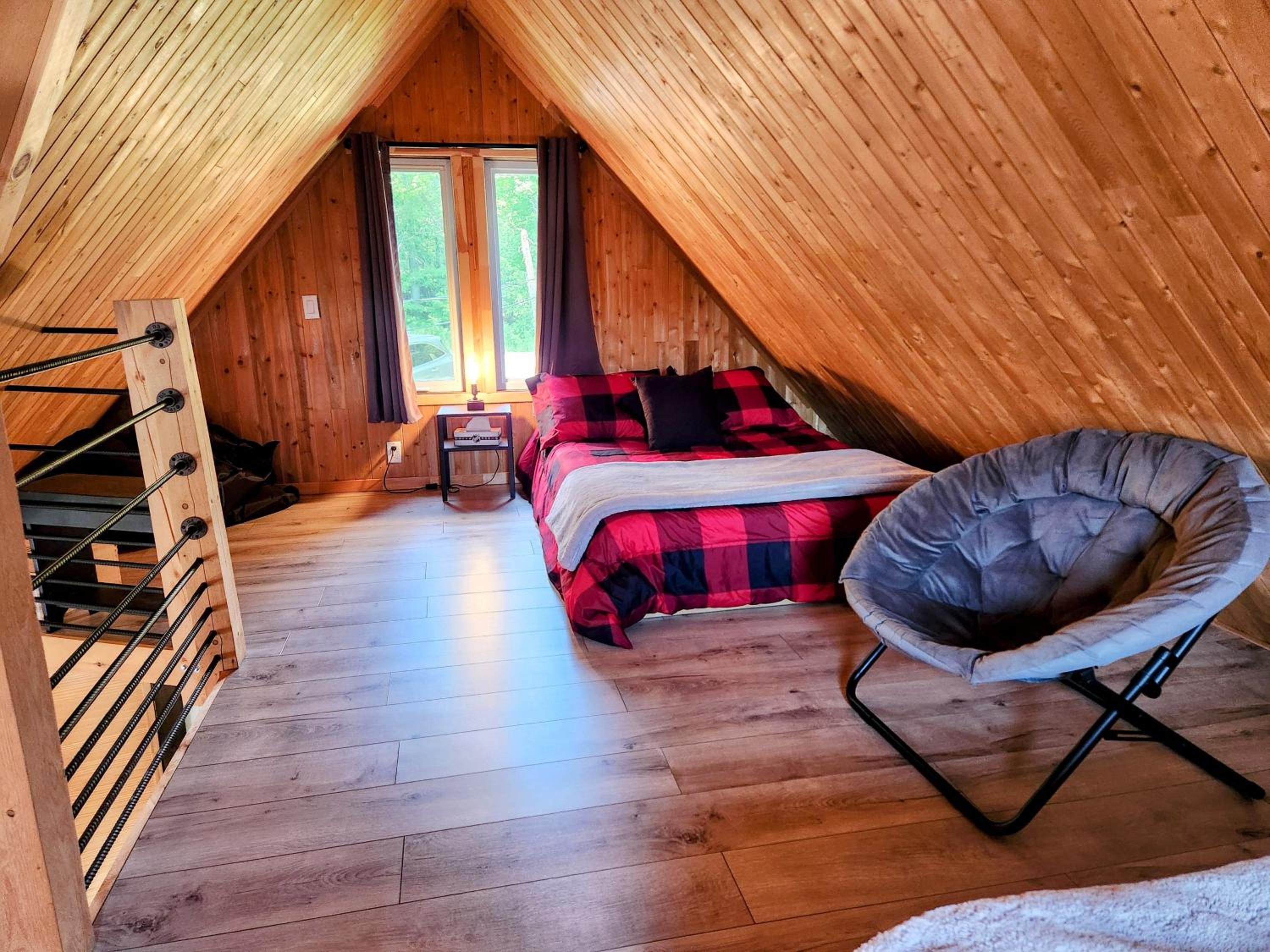 Chalet au bord de l'eau avec spa privé - Mauricie - Portneuf - Québec