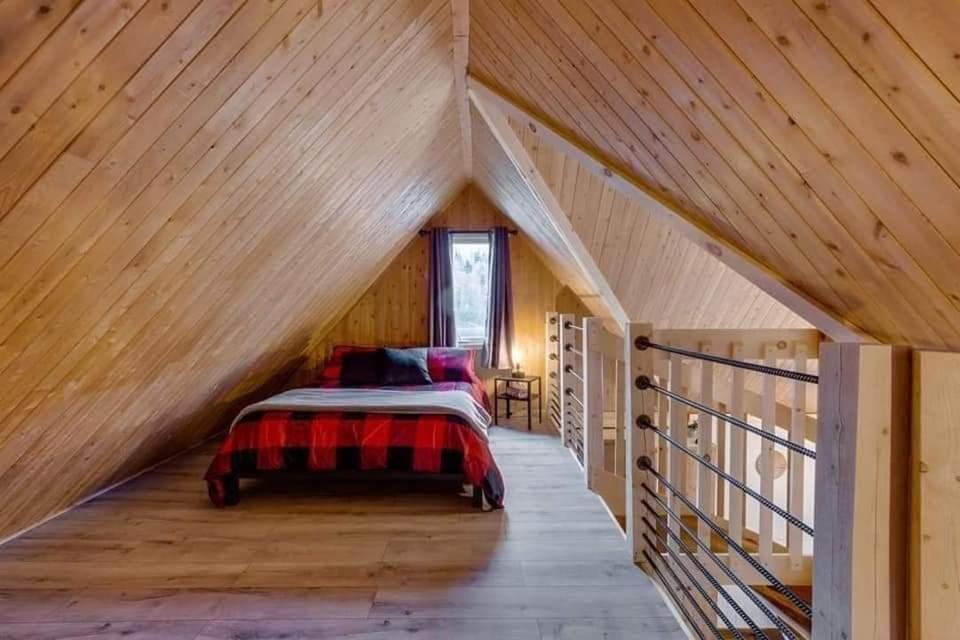 Chalet au bord de l'eau avec spa privé - Mauricie - Portneuf - Québec