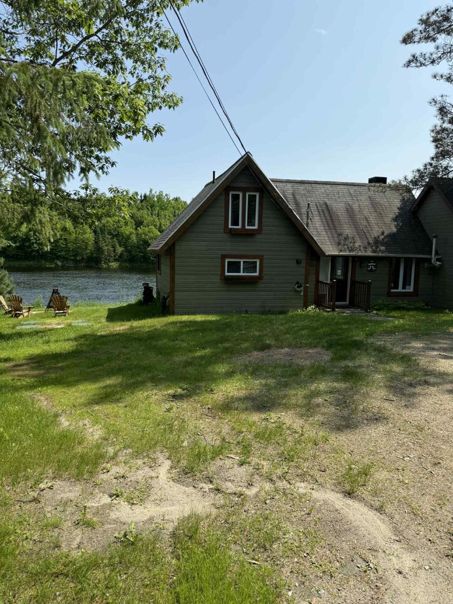 Chalet au bord de l'eau avec spa privé - Mauricie - Portneuf - Québec