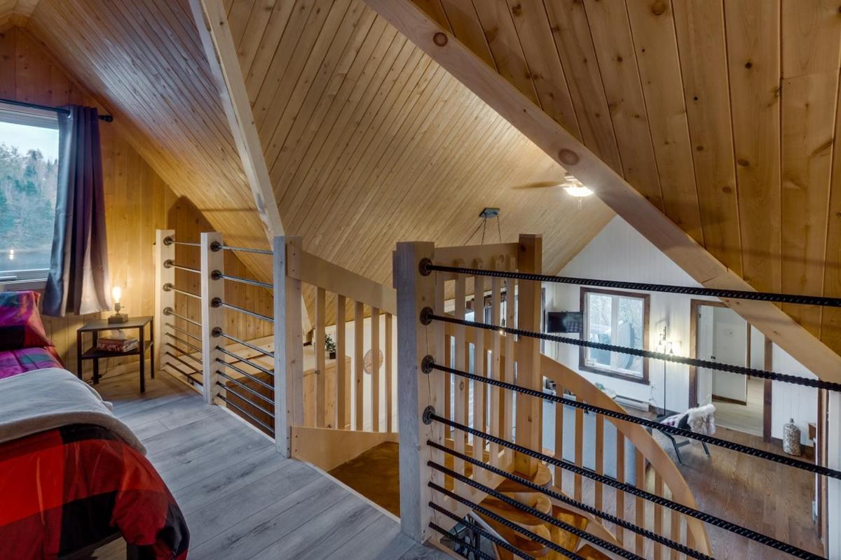 Chalet au bord de l'eau avec spa privé - Mauricie - Portneuf - Québec