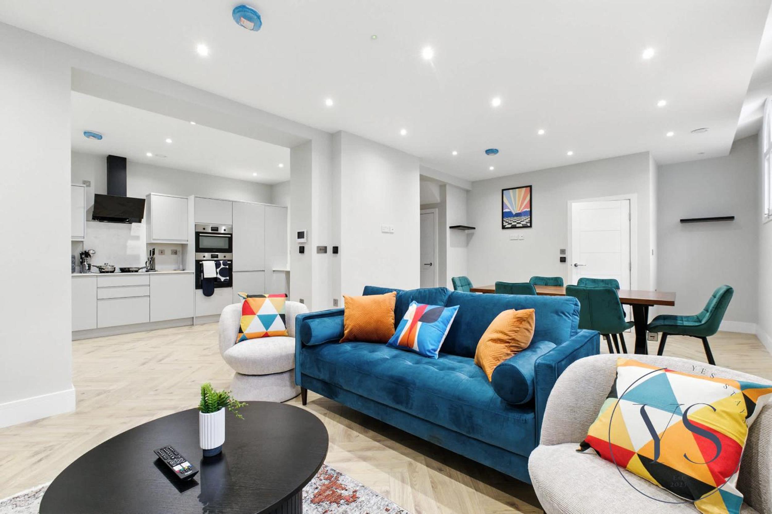 5BR Birmingham Apt with Parking, Arcade Games & Wi-Fi