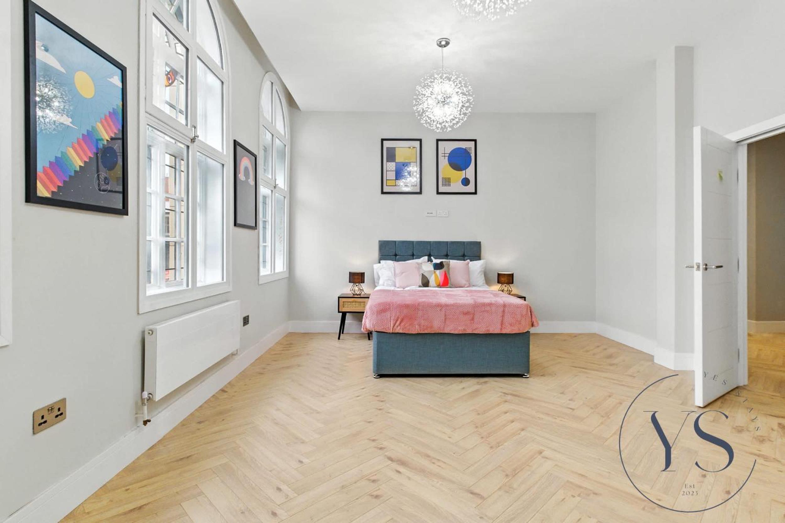 5BR Birmingham Apt with Parking, Arcade Games & Wi-Fi
