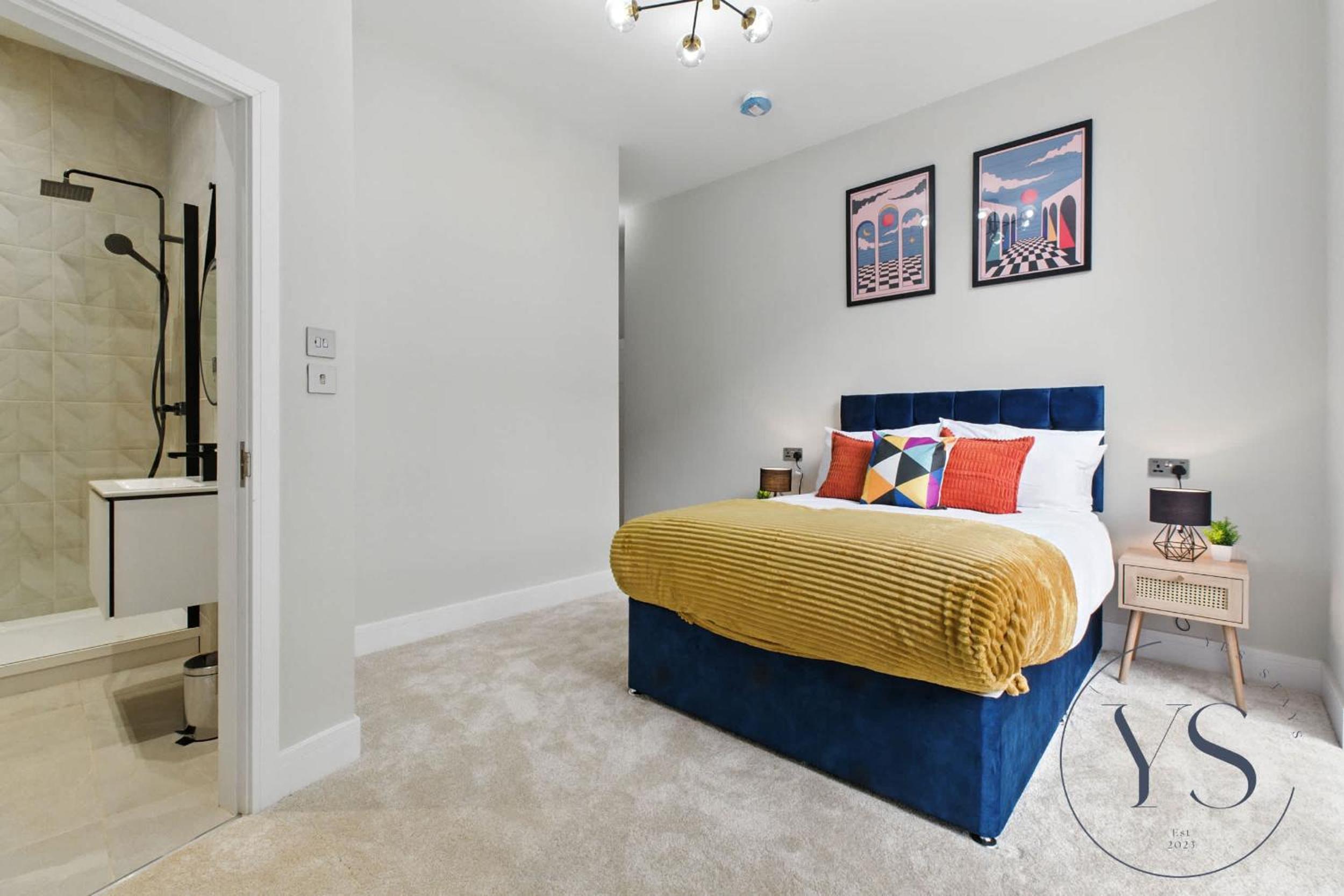 5BR Birmingham Apt with Parking, Arcade Games & Wi-Fi