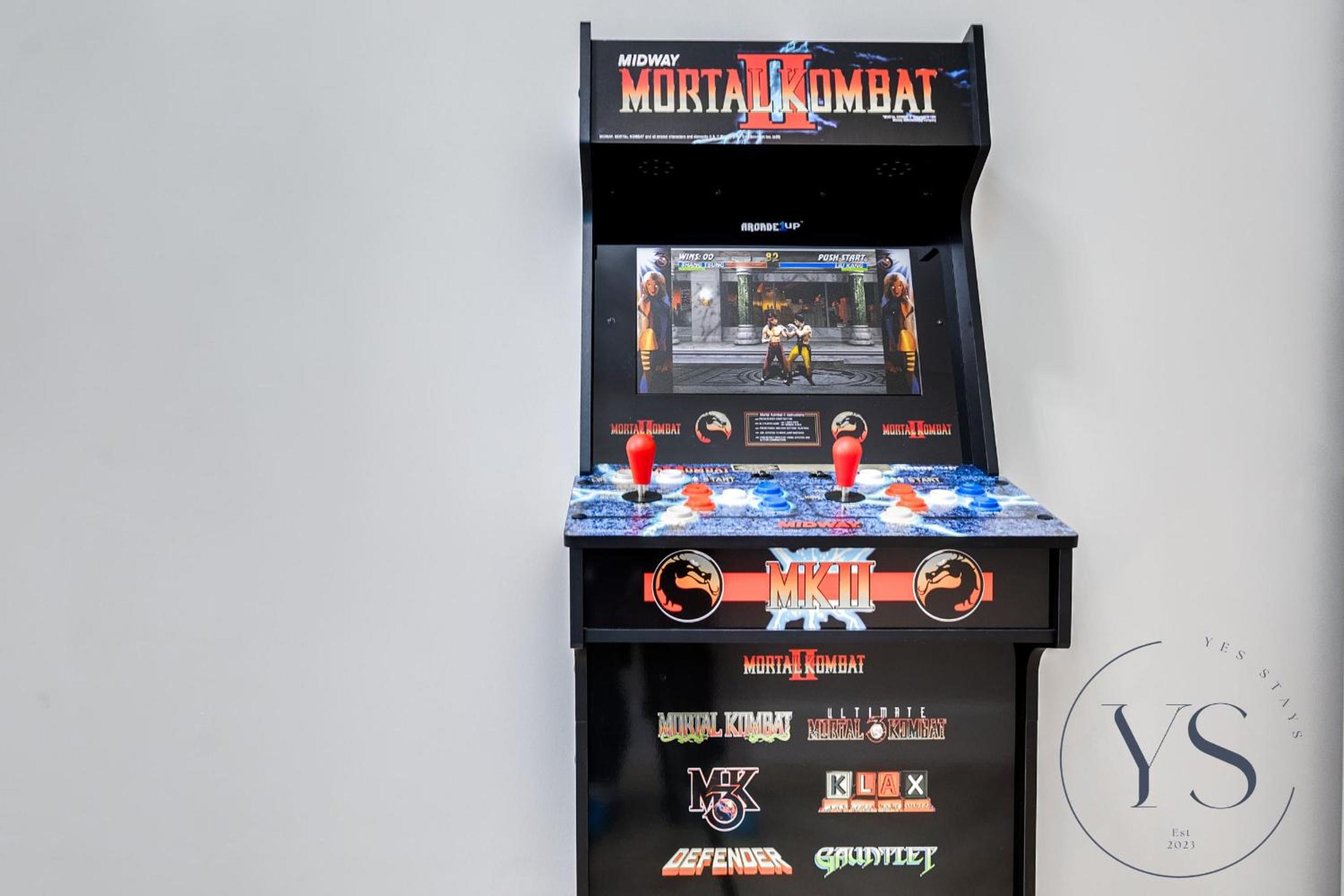 5BR Birmingham Apt with Parking, Arcade Games & Wi-Fi