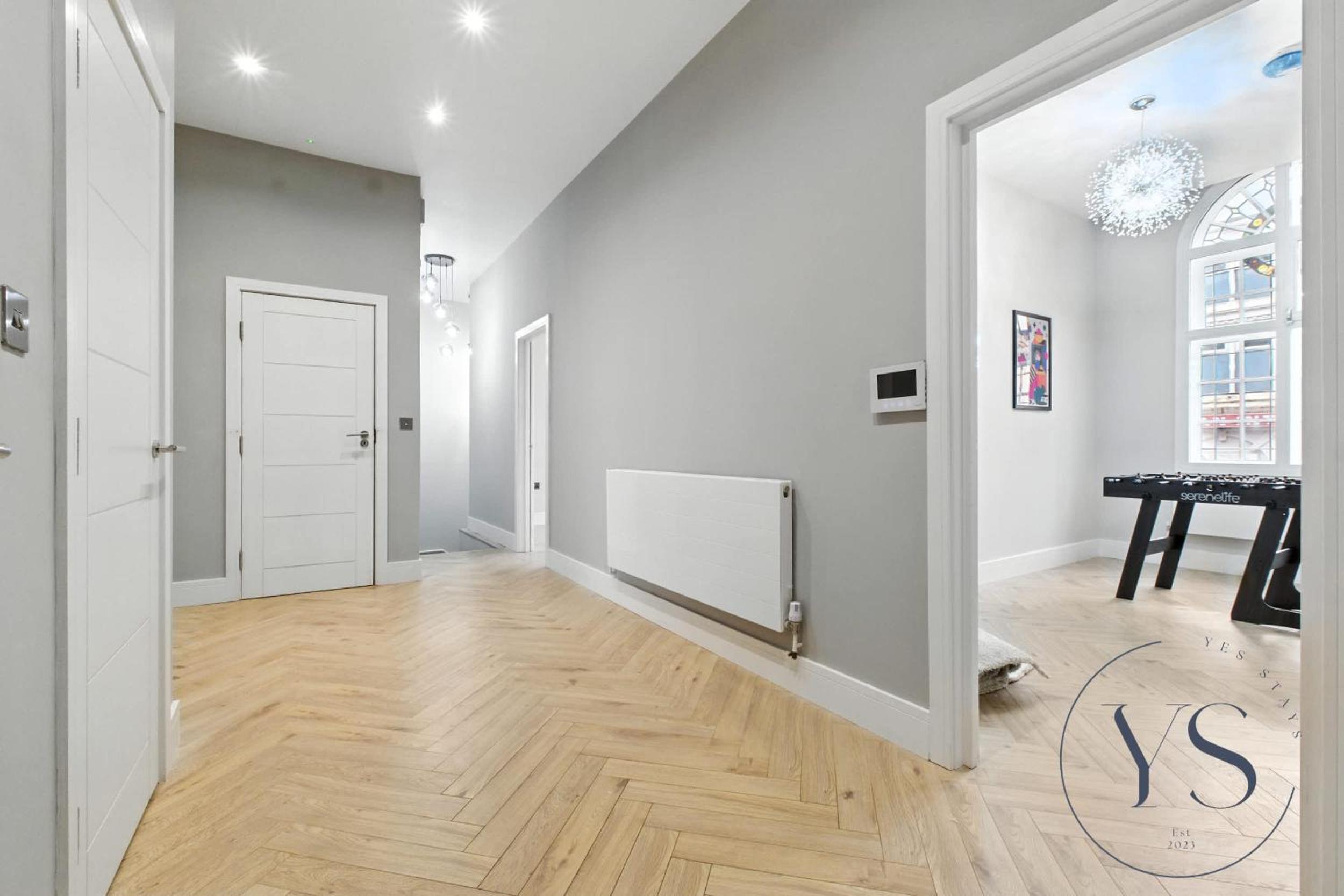 5BR Birmingham Apt with Parking, Arcade Games & Wi-Fi