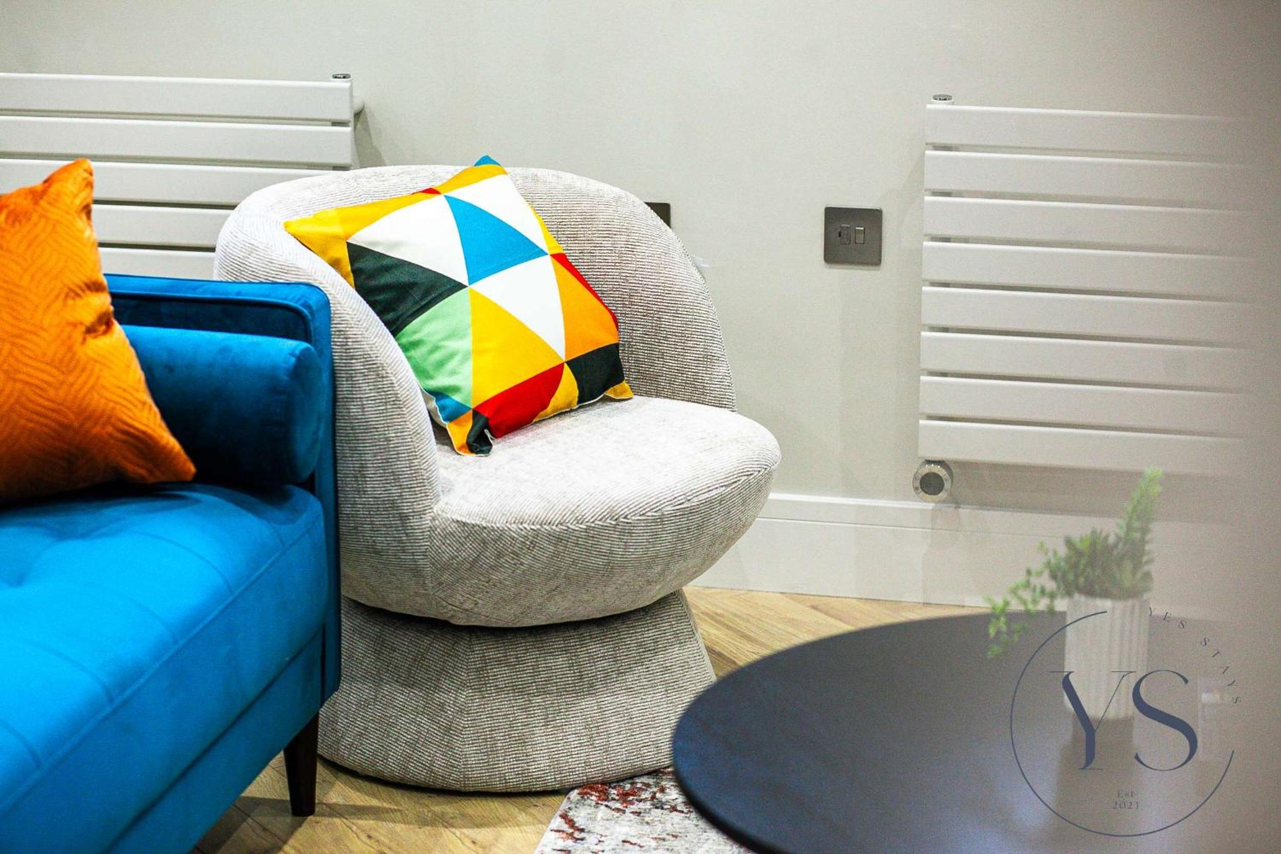 5BR Birmingham Apt with Parking, Arcade Games & Wi-Fi