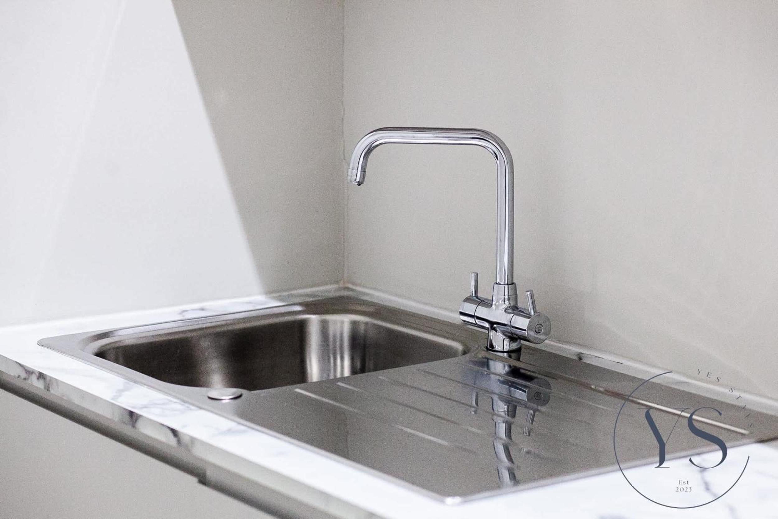 5BR Birmingham Apt with Parking, Arcade Games & Wi-Fi