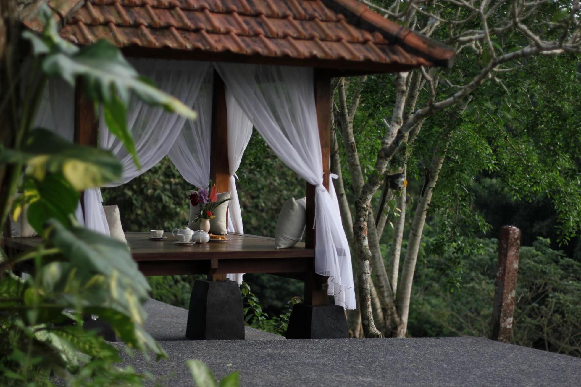 Tanah Wuk Villas