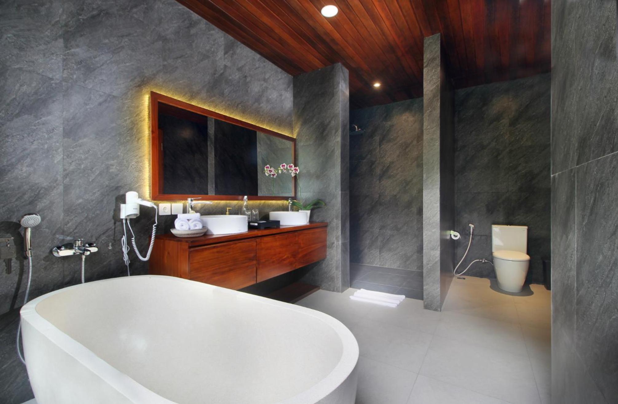 Tanah Wuk Villas